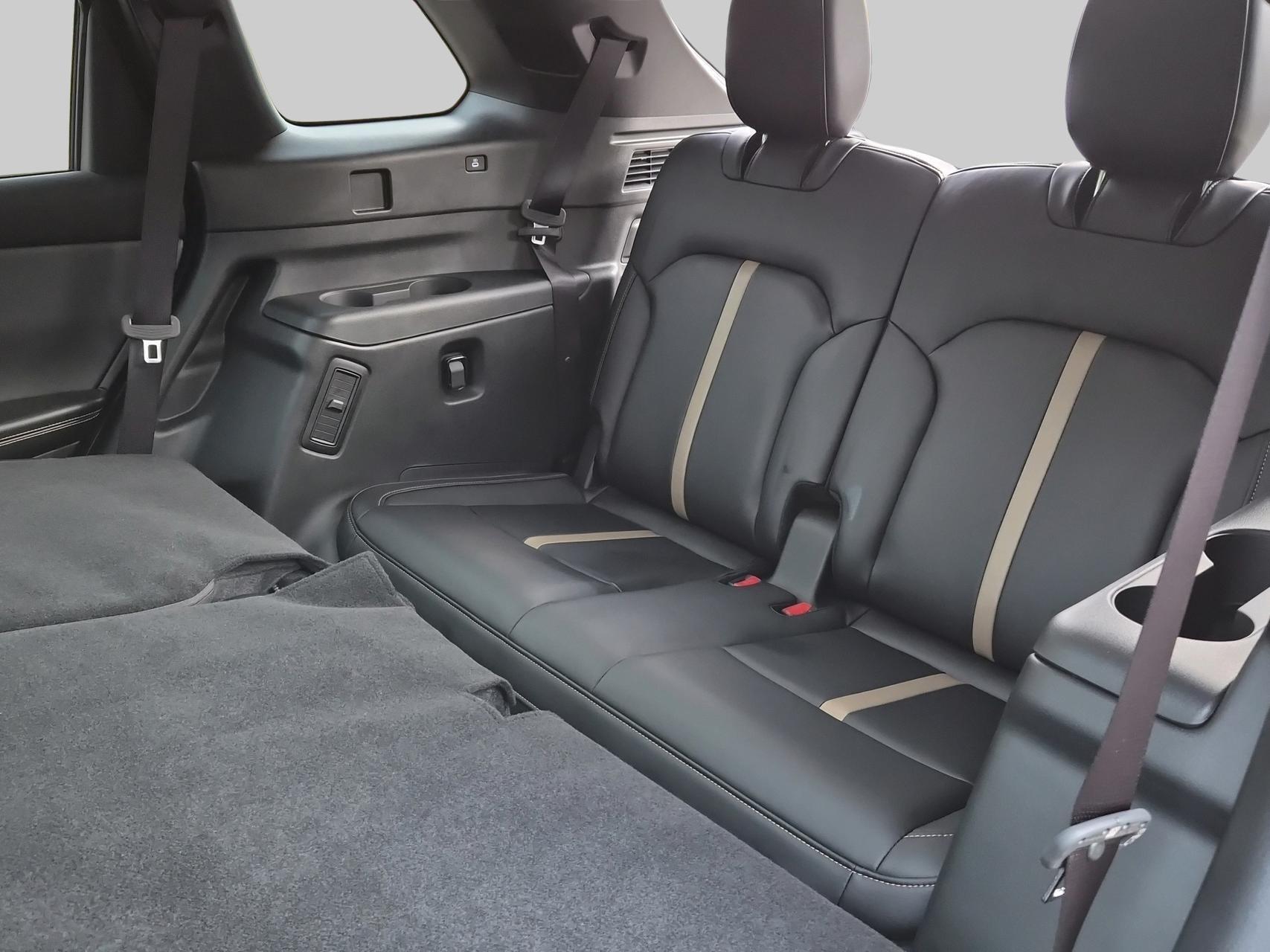MAZDA CX-80 e-Skyactiv PHEV 327 AWD Homura Plus-image-24