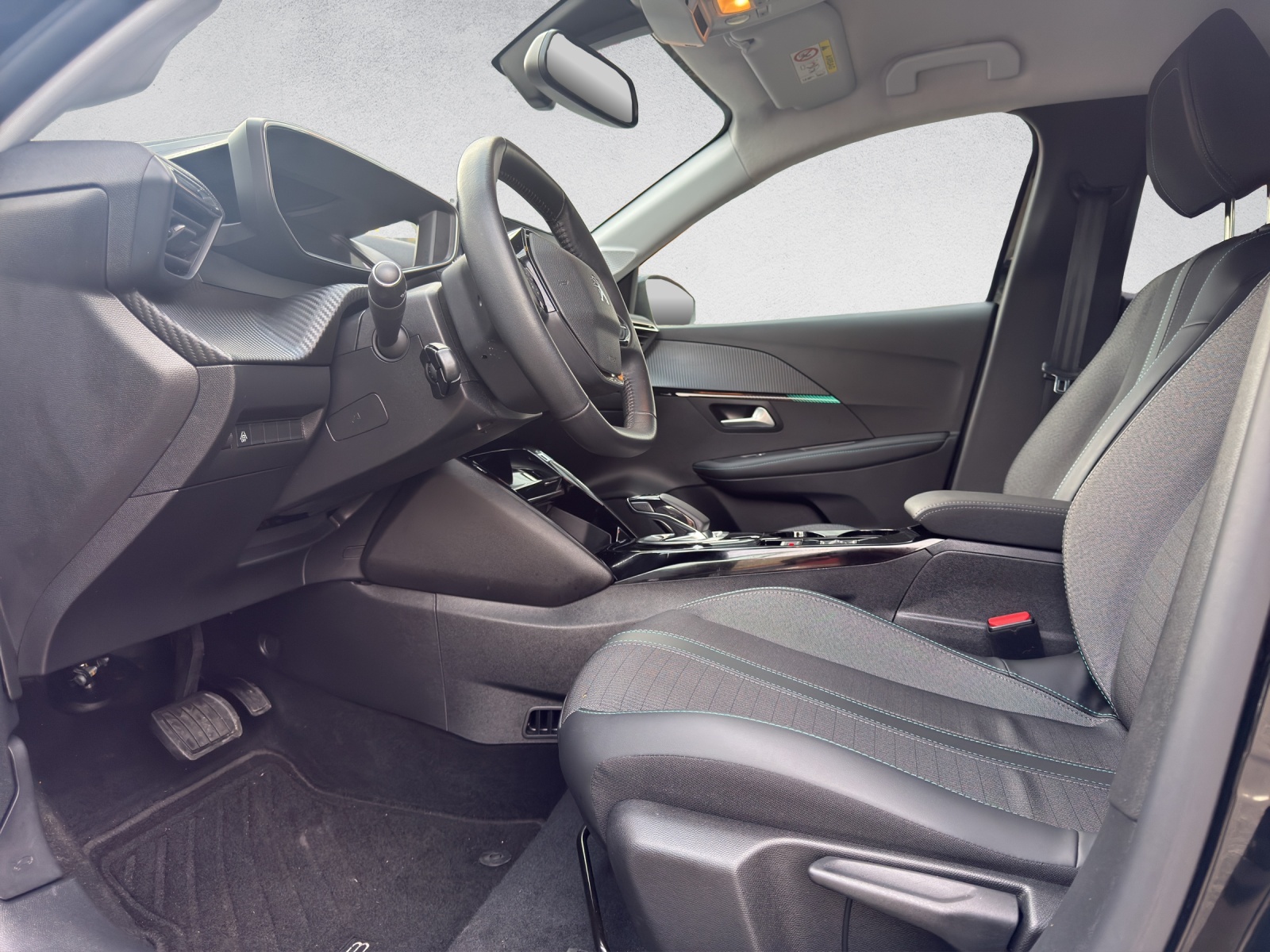 PEUGEOT 208 Elektrik GT (e-208)-image-12
