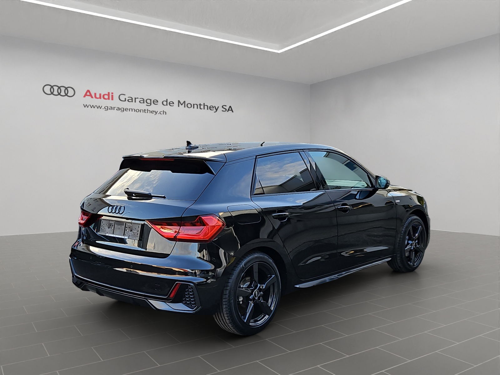 AUDI A1 Sportback 30 TFSI S Line Attraction S-tronic-image-3