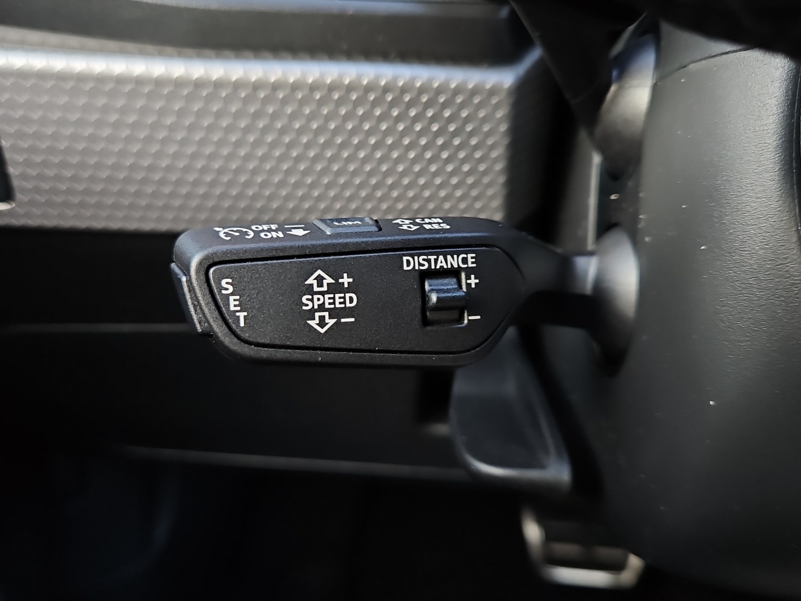 AUDI A1 Sportback 30 TFSI S Line Attraction S-tronic-image-10