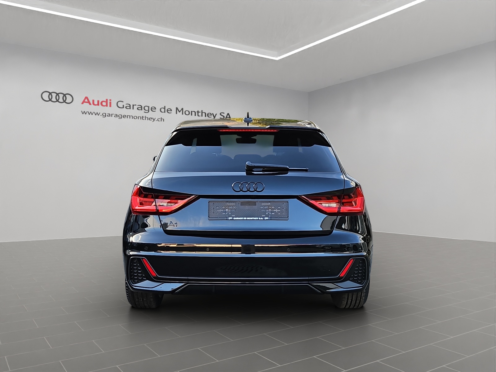 AUDI A1 Sportback 30 TFSI S Line Attraction S-tronic-image-2