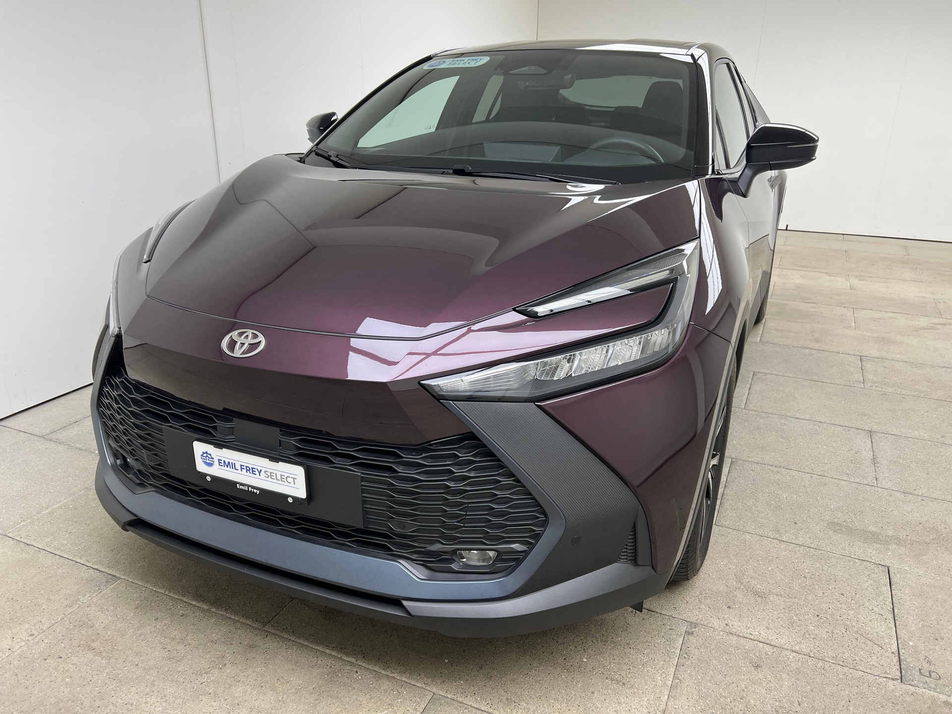 TOYOTA C-HR 2.0 HEV Trend 4x4 / Jetzt mit attraktivem 1.99% Leasing