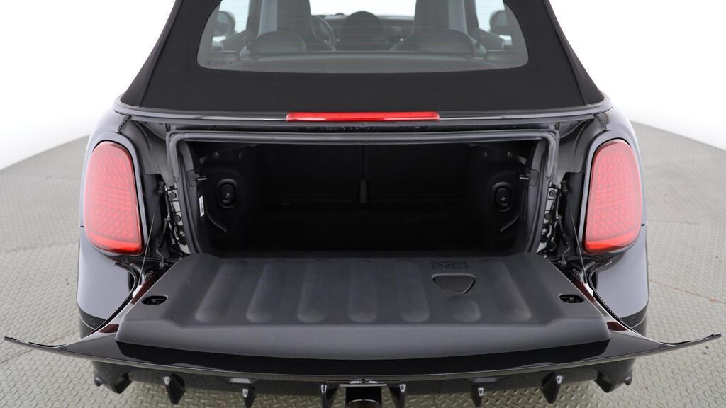 MINI John Cooper Works Cabrio-image-18