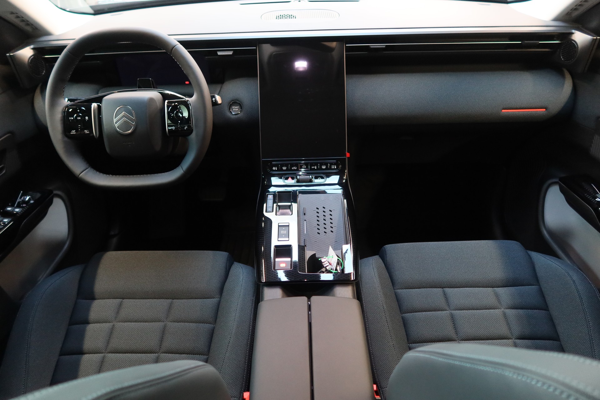 CITROEN C5 Aircross 1.2 HEV Plus-image-9