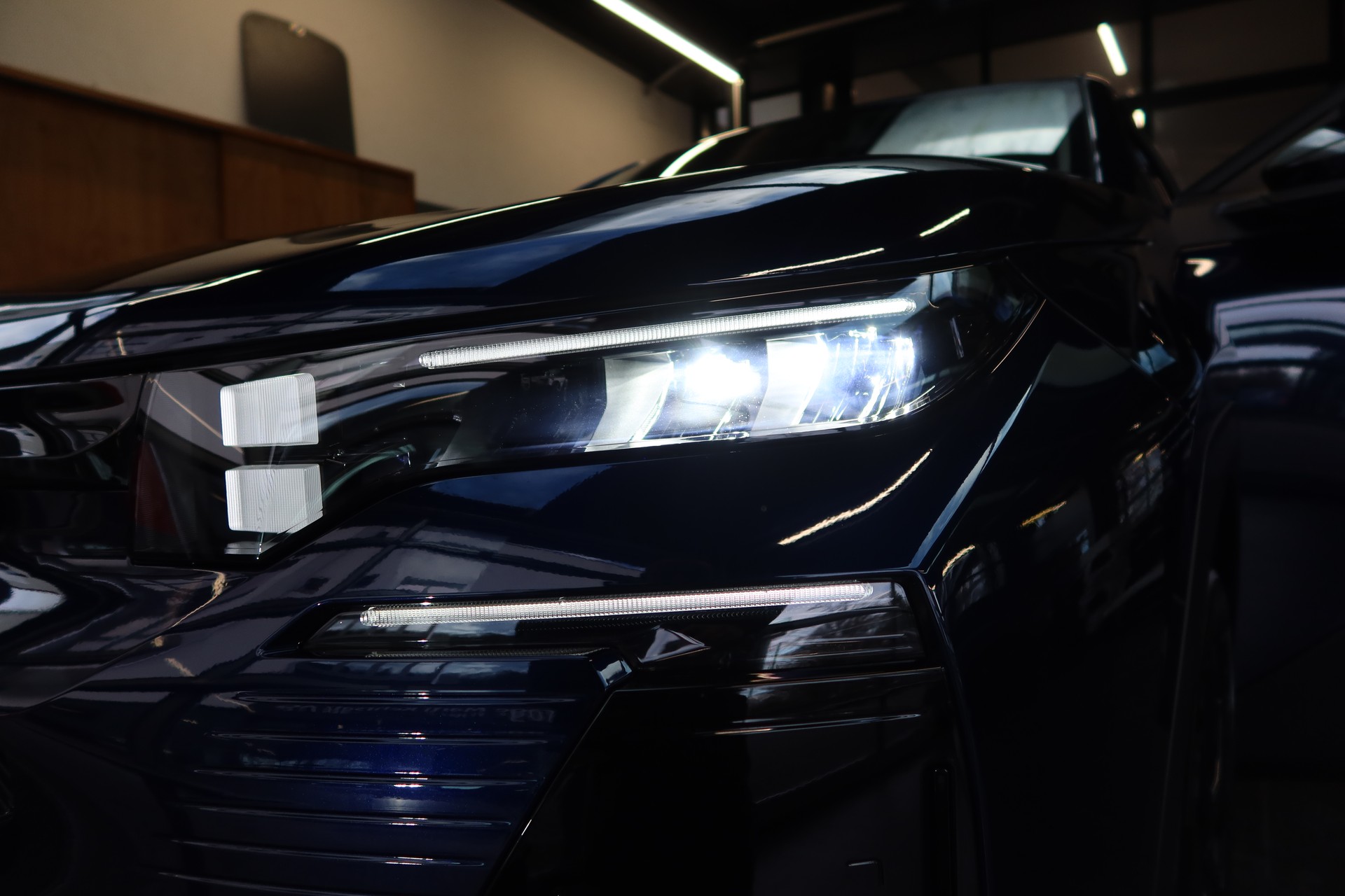 CITROEN C5 Aircross 1.2 HEV Plus-image-14