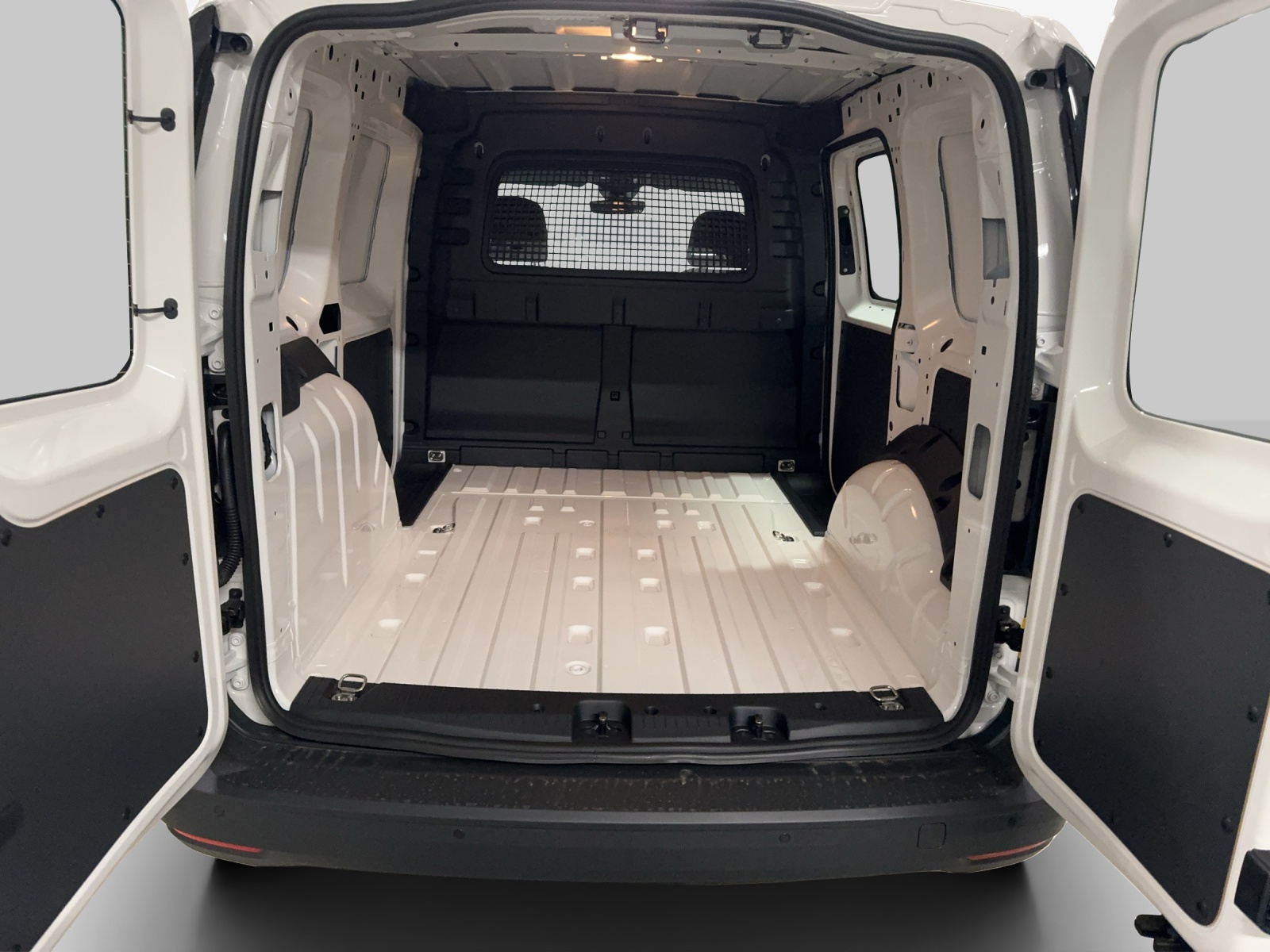 VW Caddy Cargo 2.0TDI Entry-image-11