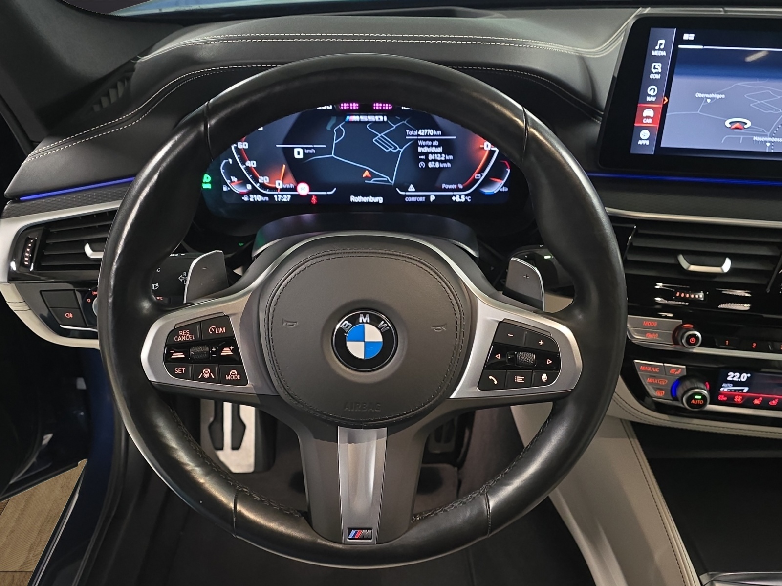 BMW M550i xDrive Steptronic CH-Fahrzeug-image-10