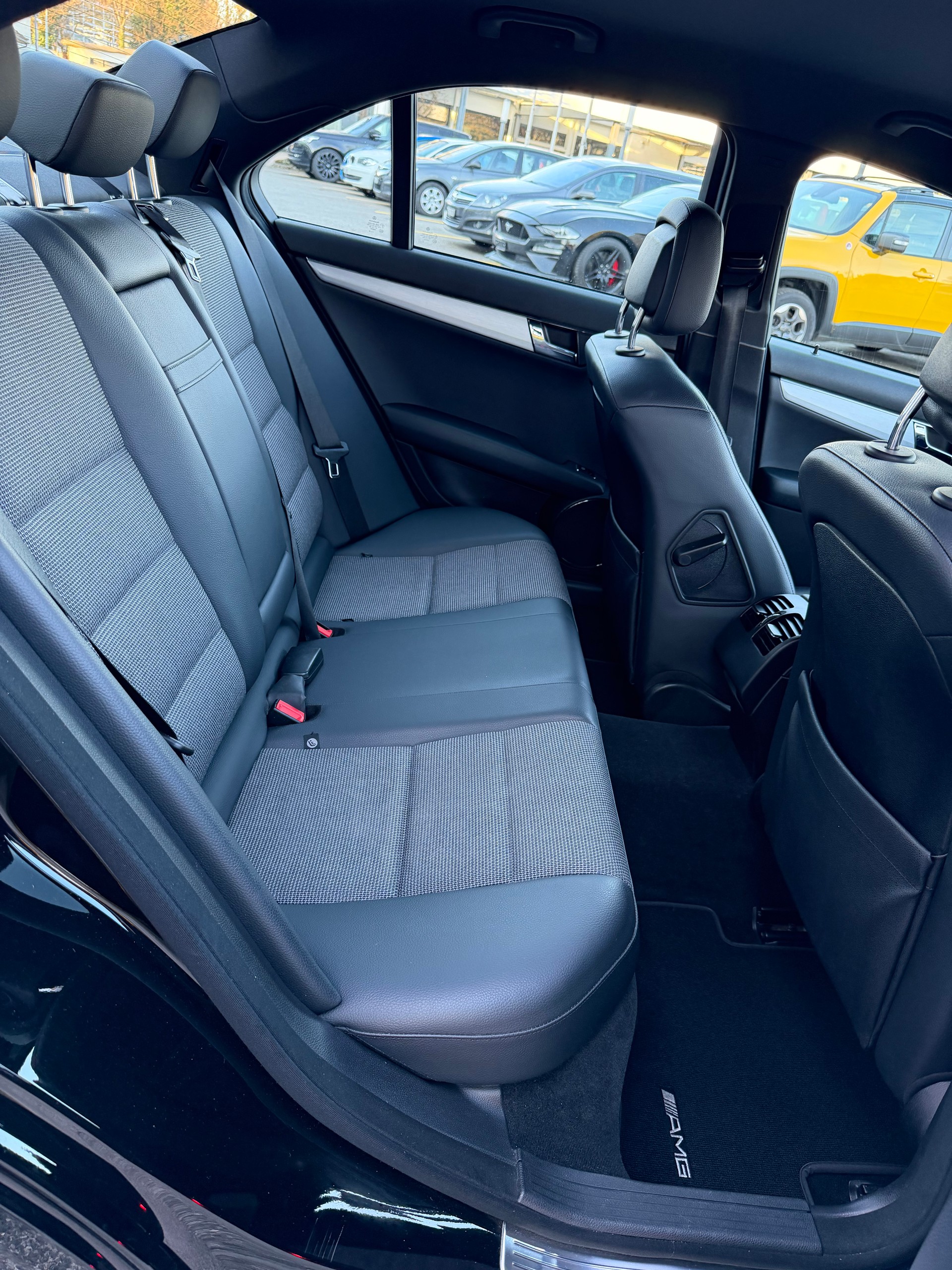 MERCEDES-BENZ C 180 Kompressor White Star Automatic-image-12