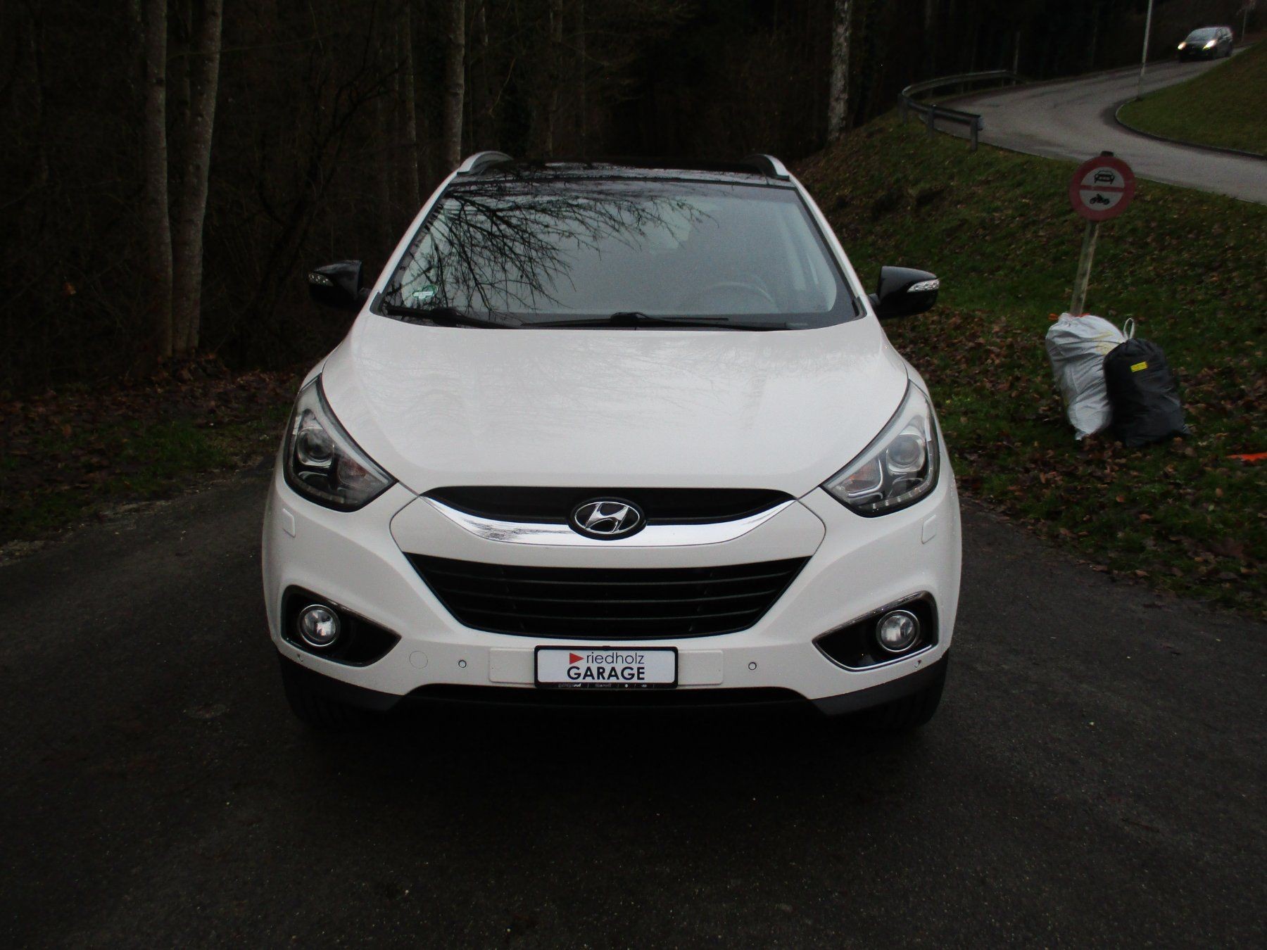 HYUNDAI iX 35 2.0 CRDi Premium 4WD Automatic-image-1