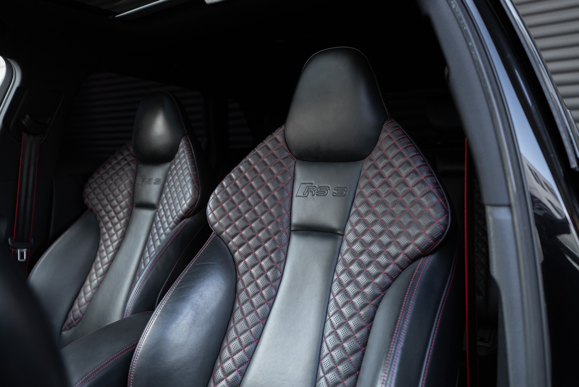 AUDI RS3 2.5 TSI quattro S-tronic-image-4