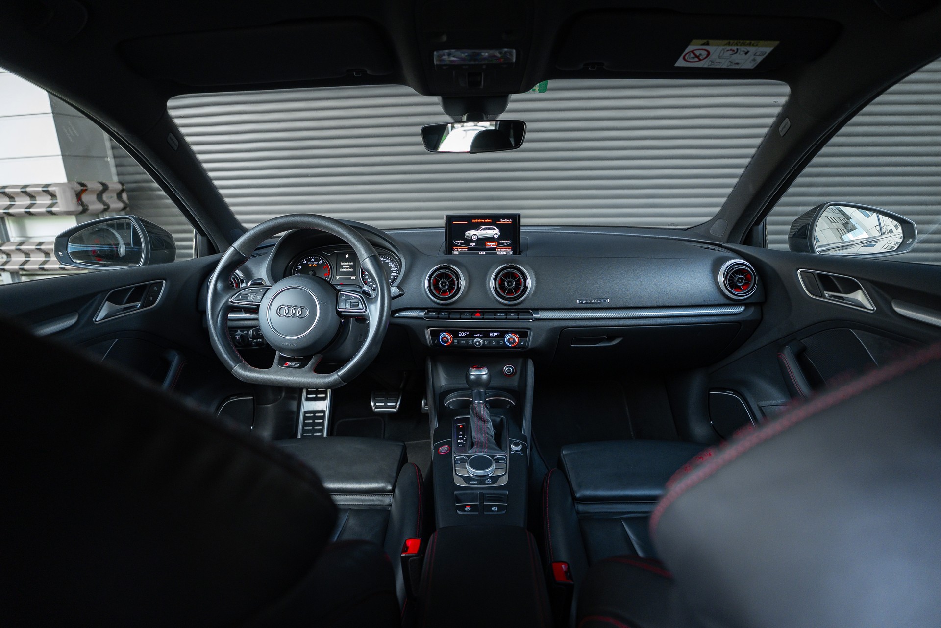 AUDI RS3 2.5 TSI quattro S-tronic-image-6