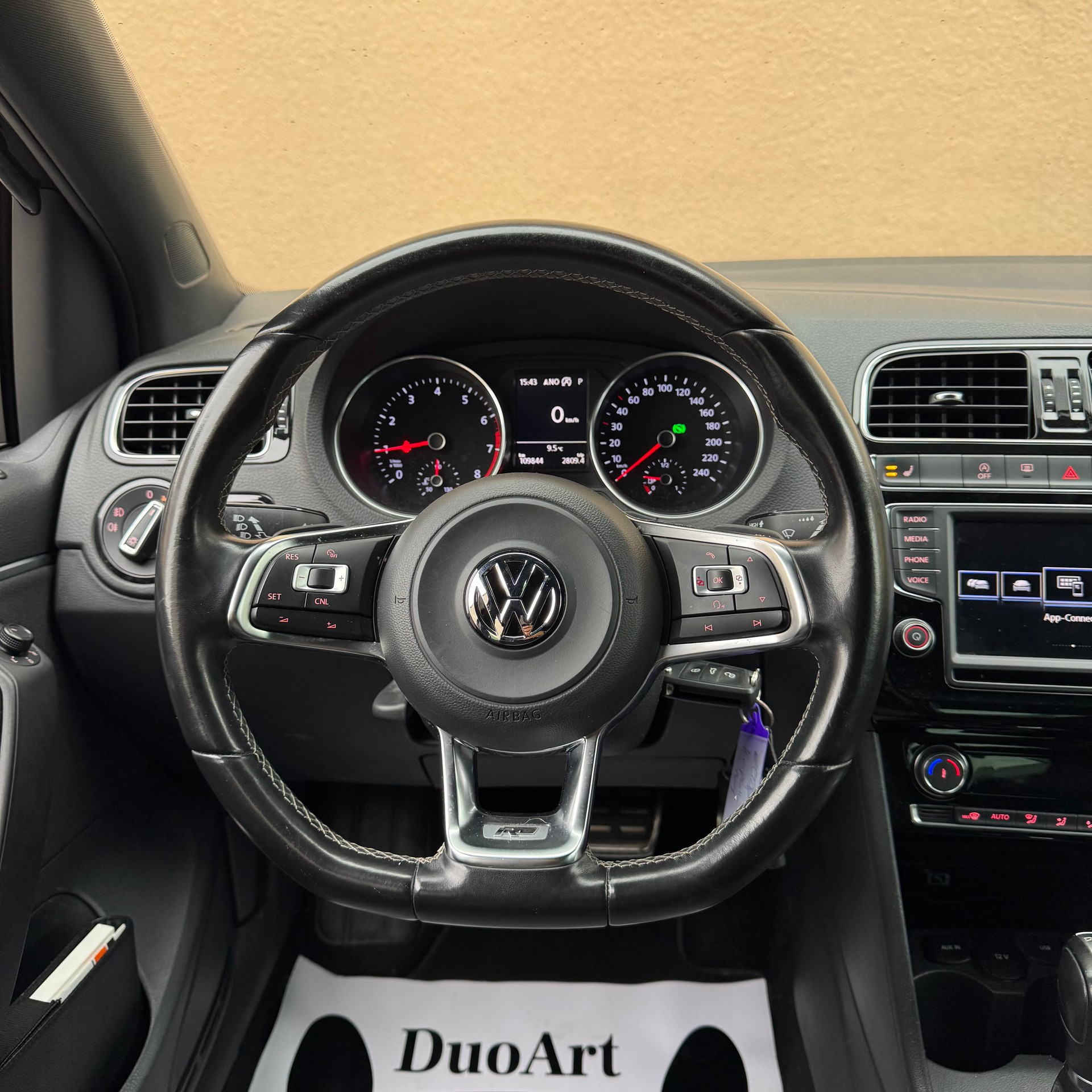 VW Polo 1.2 TSI BMT Allstar R-Line DSG-image-11