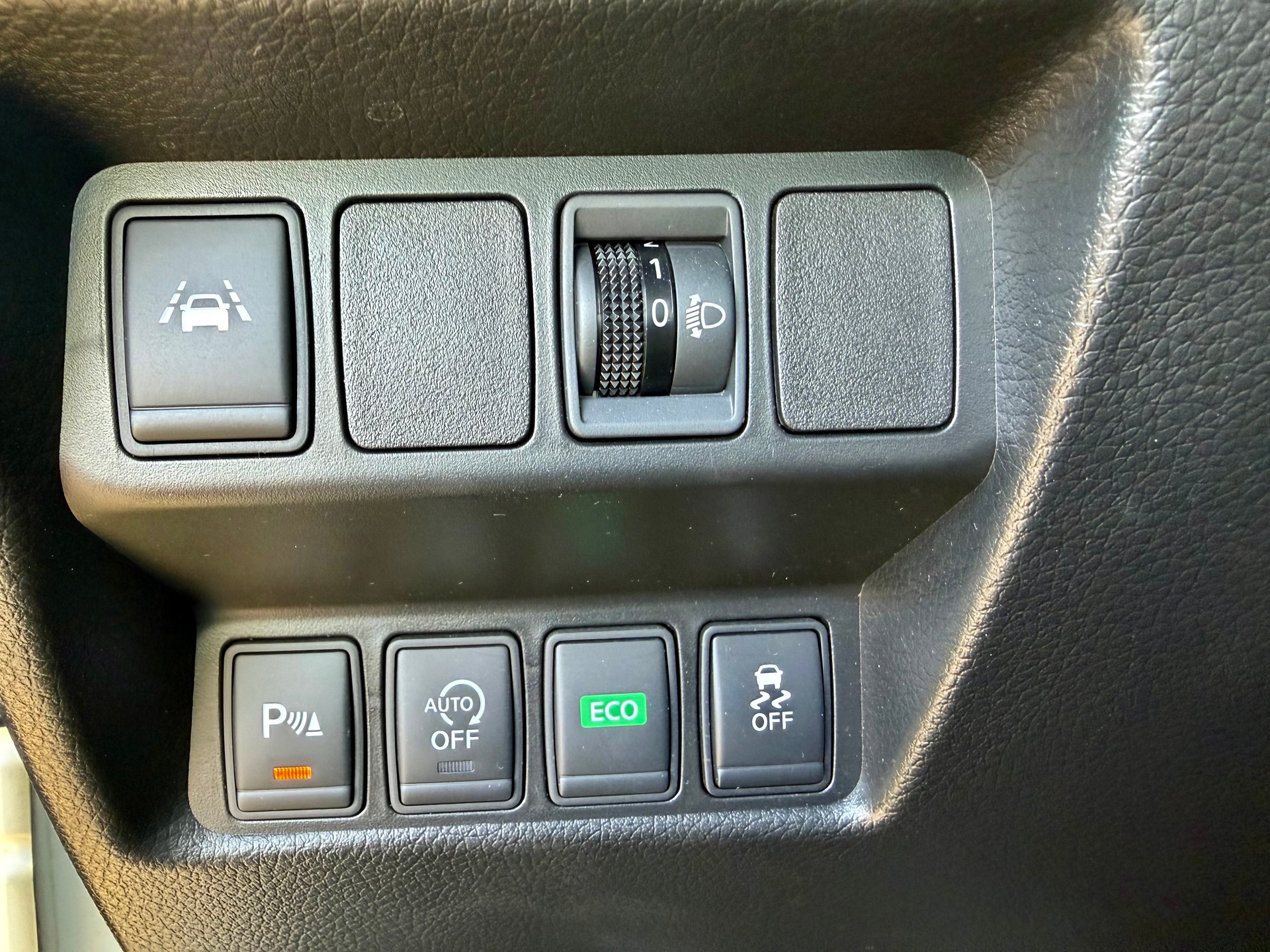 NISSAN Qashqai 1.2 DIG-T 360° Xtronic CVT-image-8