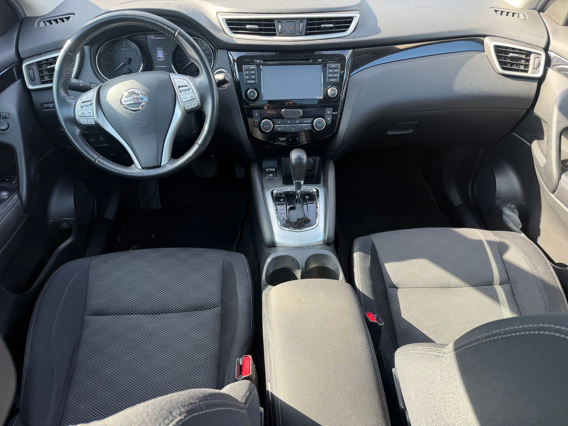NISSAN Qashqai 1.2 DIG-T 360° Xtronic CVT-image-5