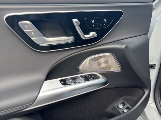MERCEDES-BENZ E 53 Hybrid 4M+ 9G-Tronic-image-9