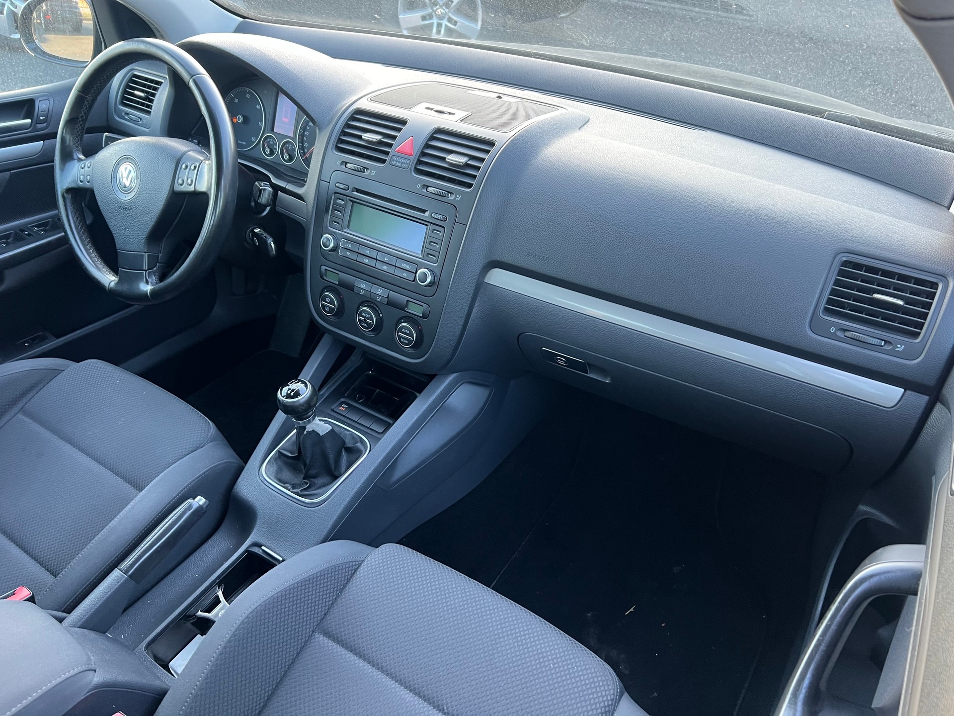 VW Golf 2.0 TDI Comfortline-image-10