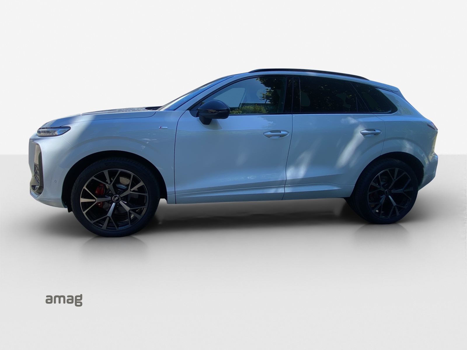 AUDI Q3 SUV TFSI quattro 195 kW S tronic-image-1