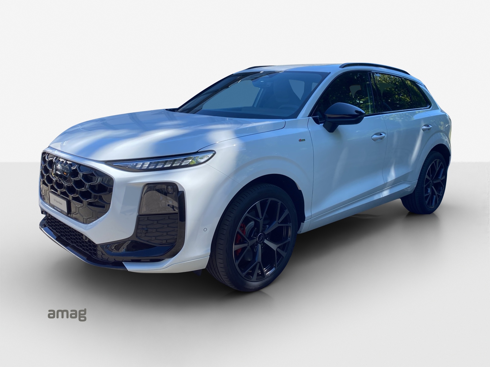 AUDI Q3 SUV TFSI quattro 195 kW S tronic-image-0