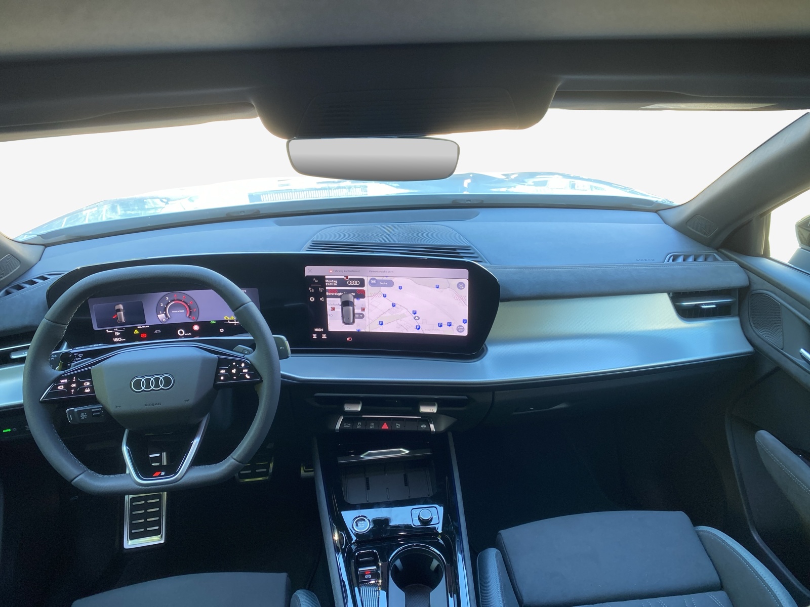 AUDI Q3 SUV TFSI quattro 195 kW S tronic-image-8
