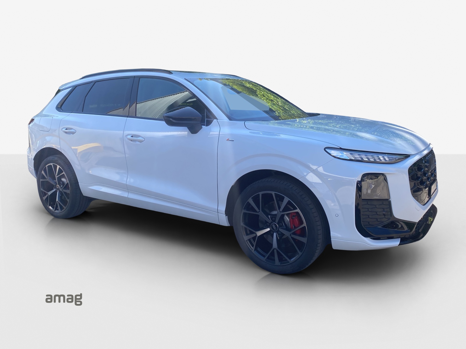 AUDI Q3 SUV TFSI quattro 195 kW S tronic-image-5