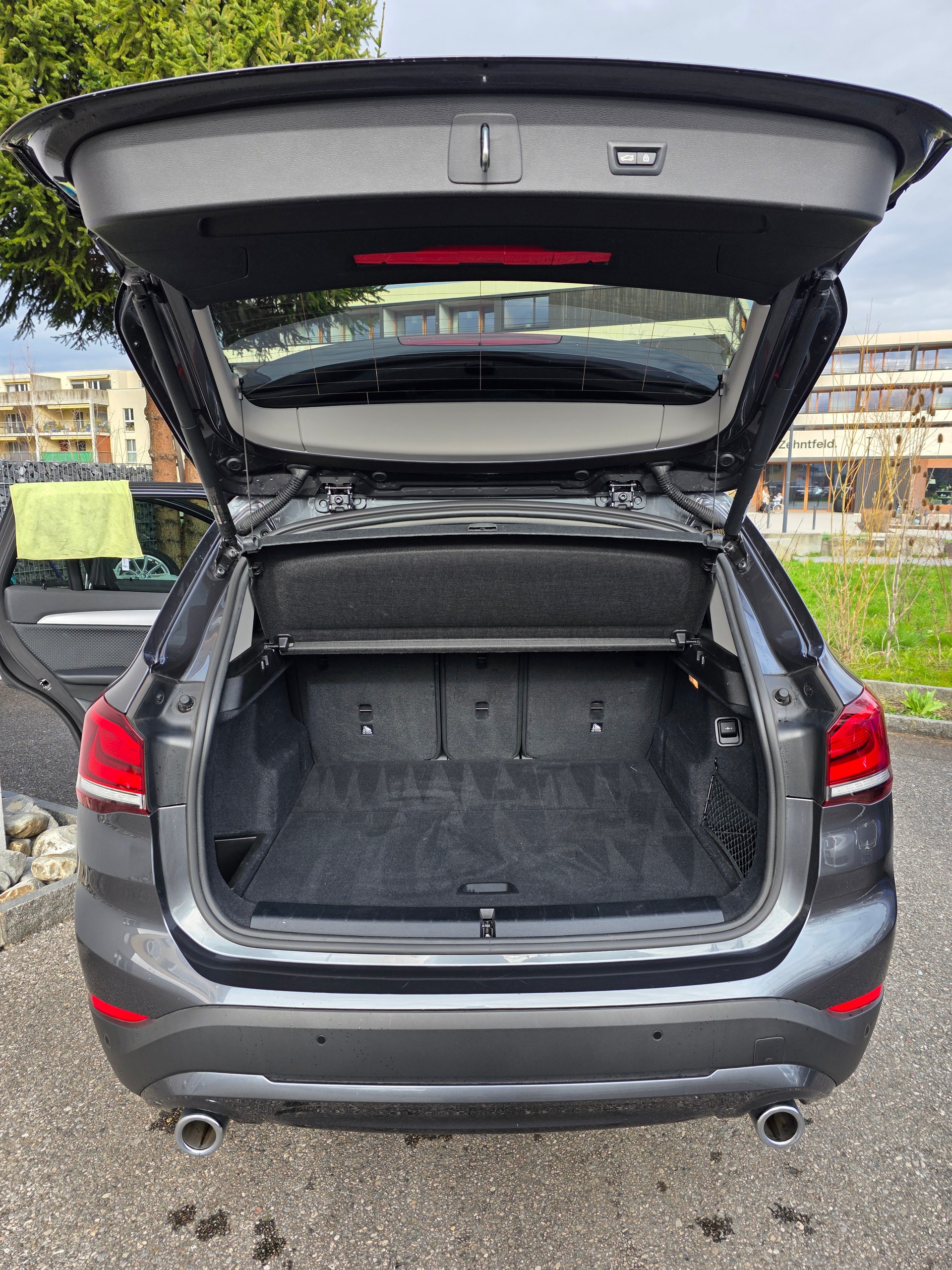 BMW X1 xDrive 20d Steptronic-image-12
