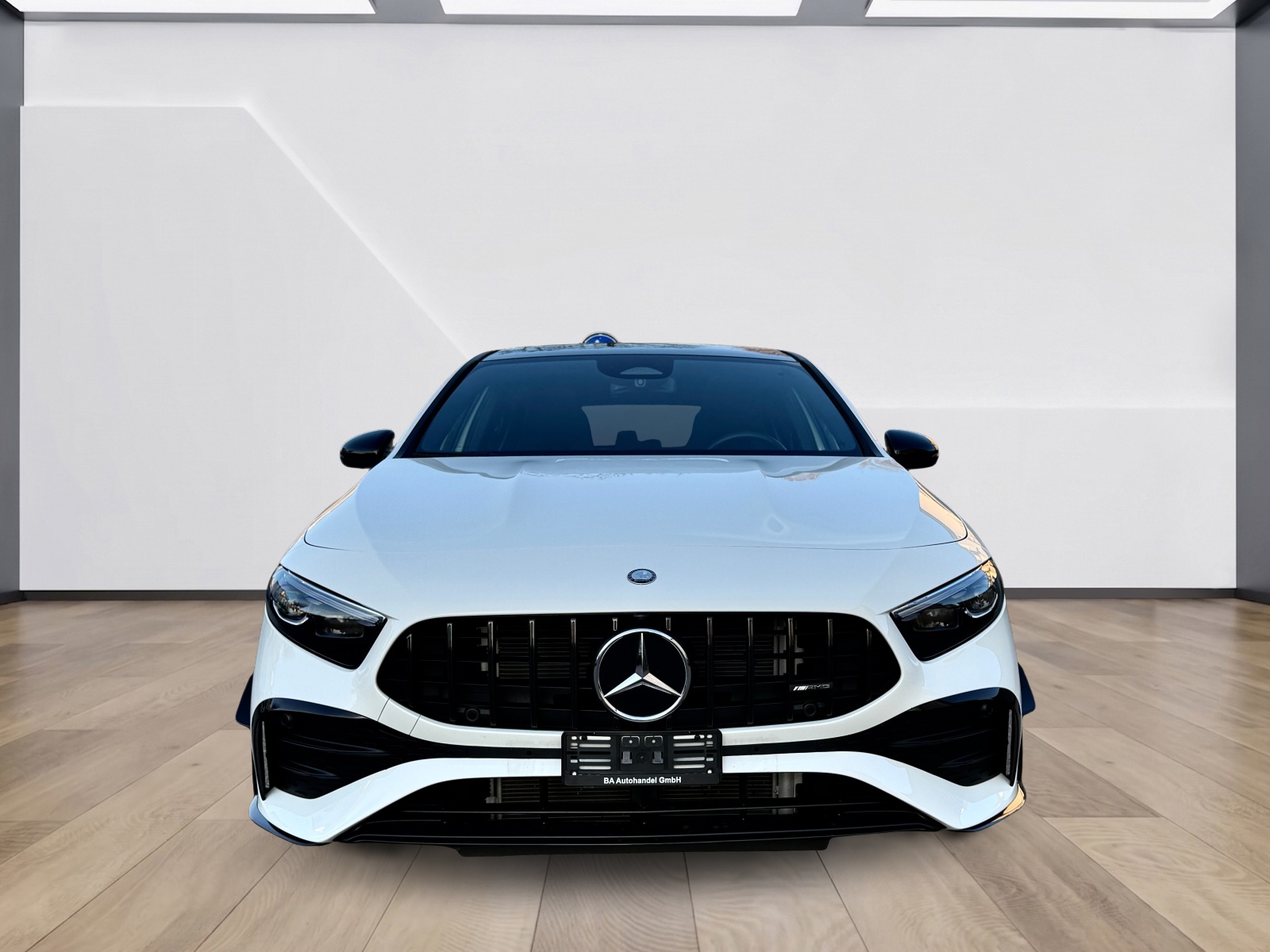 MERCEDES-BENZ A AMG 35 4MATIC 8G-DCT*EL. PANORAMA-GLASSCHIEBEDACH-showroom-element-1