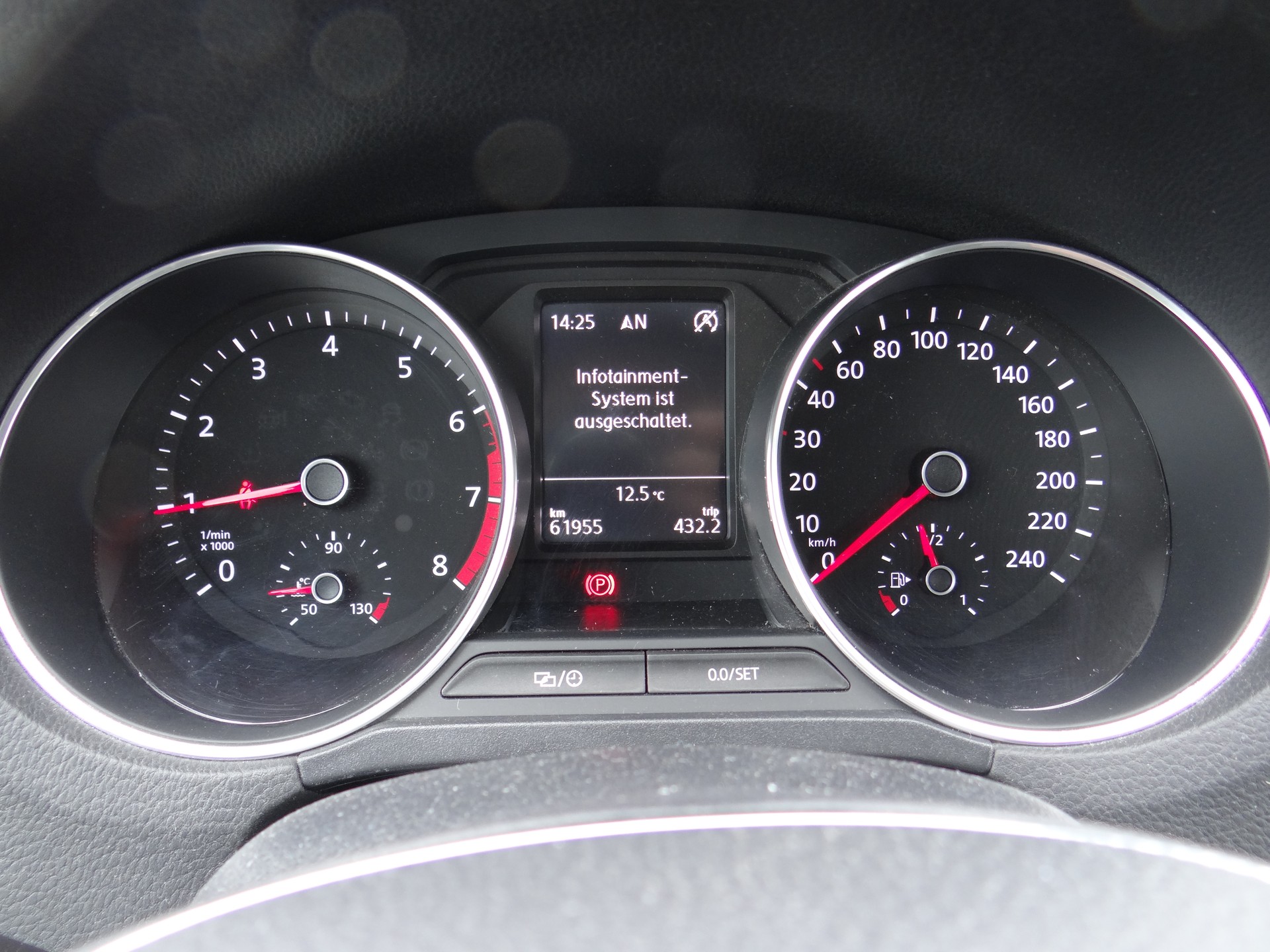 VW Polo 1.2 TSI BMT Allstar DSG-image-8
