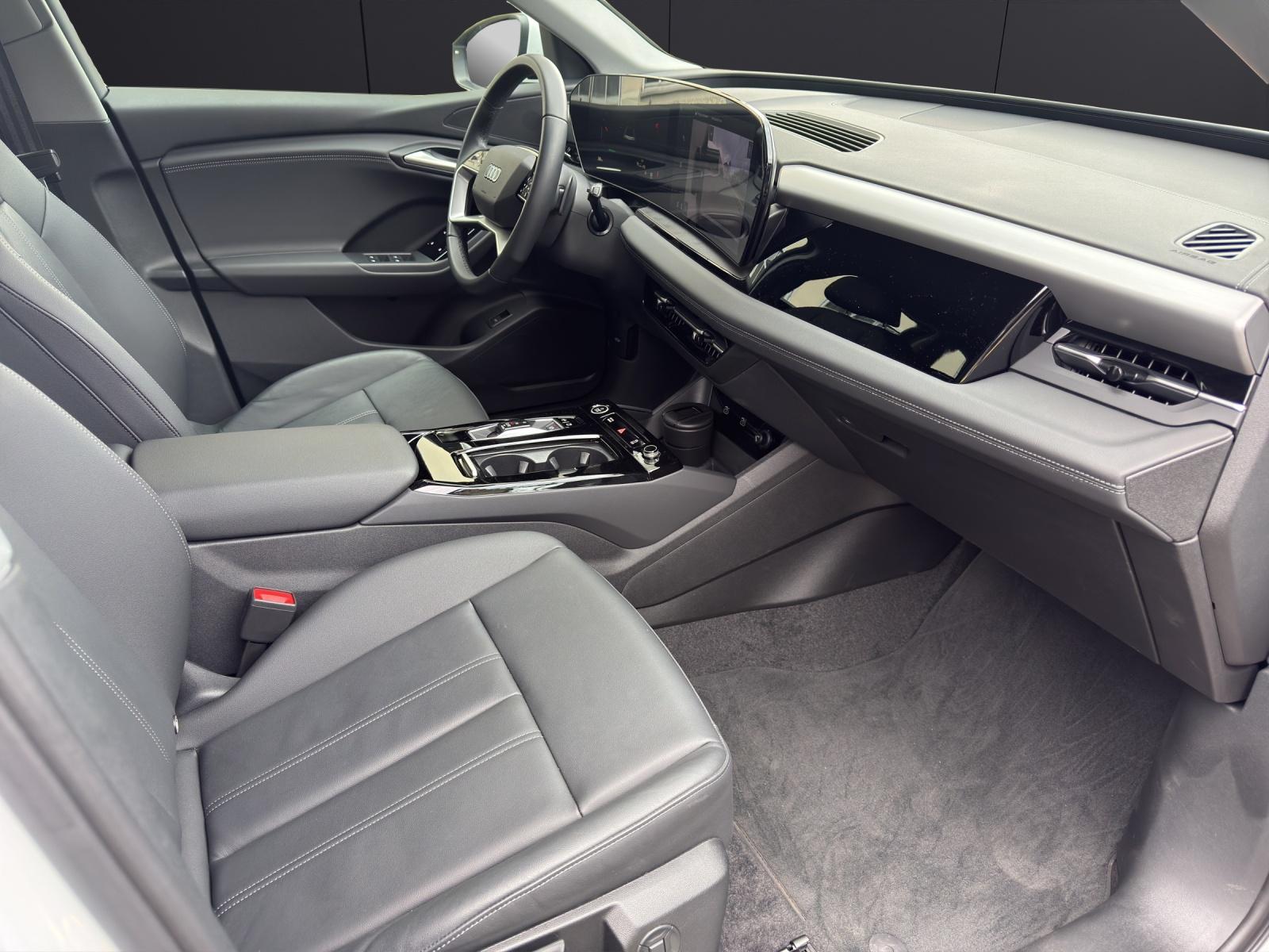 AUDI Q6 e-tron quattro-image-16