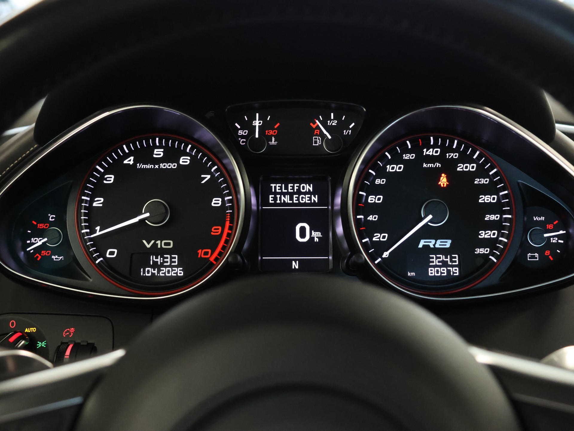 AUDI R8 Coupé 5.2 R-Tronic *Bang & Olufsen* *Rückfahrkamera* *Sportabgasanlage*-image-26