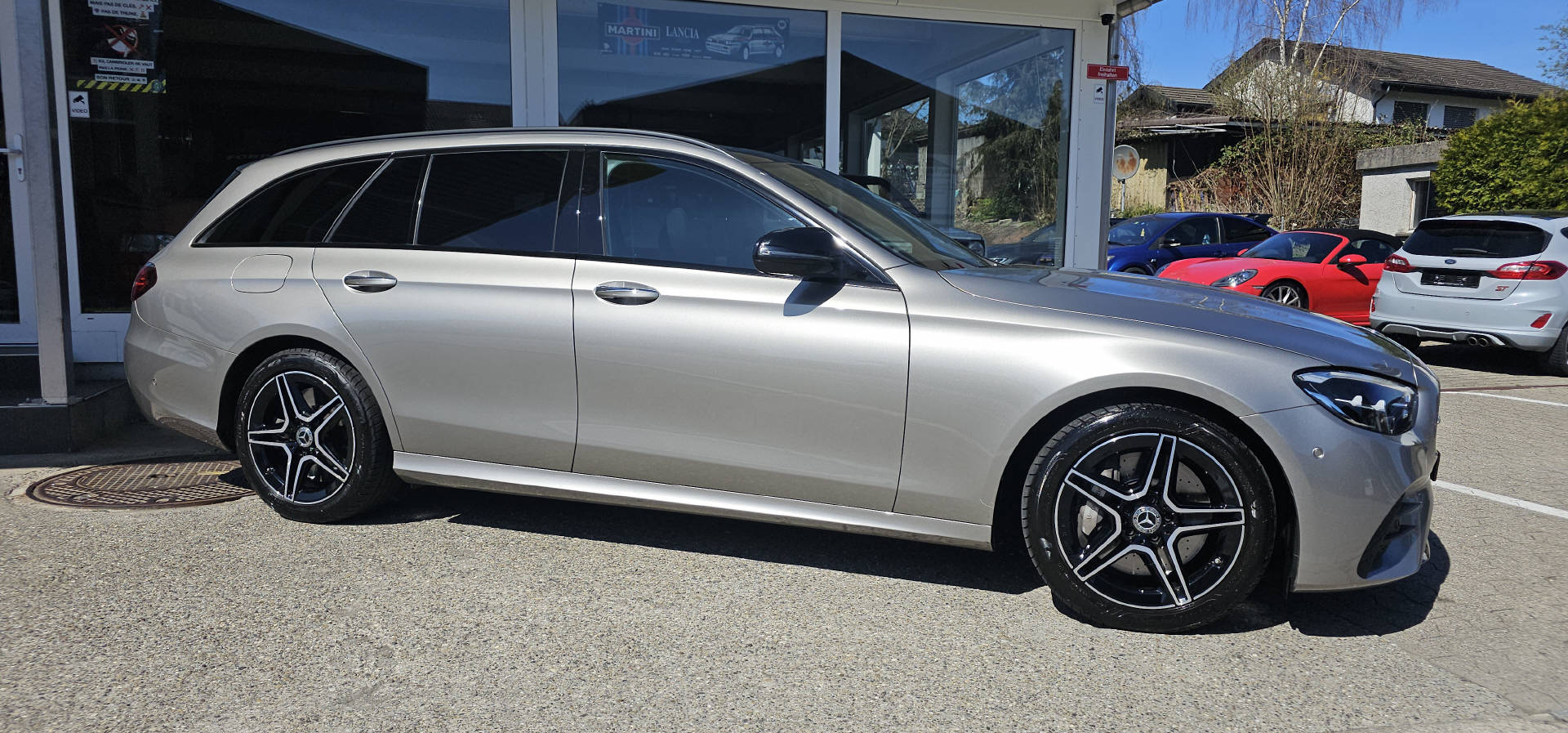 MERCEDES-BENZ E 450 AMG Line 4matic Kombi-image-2
