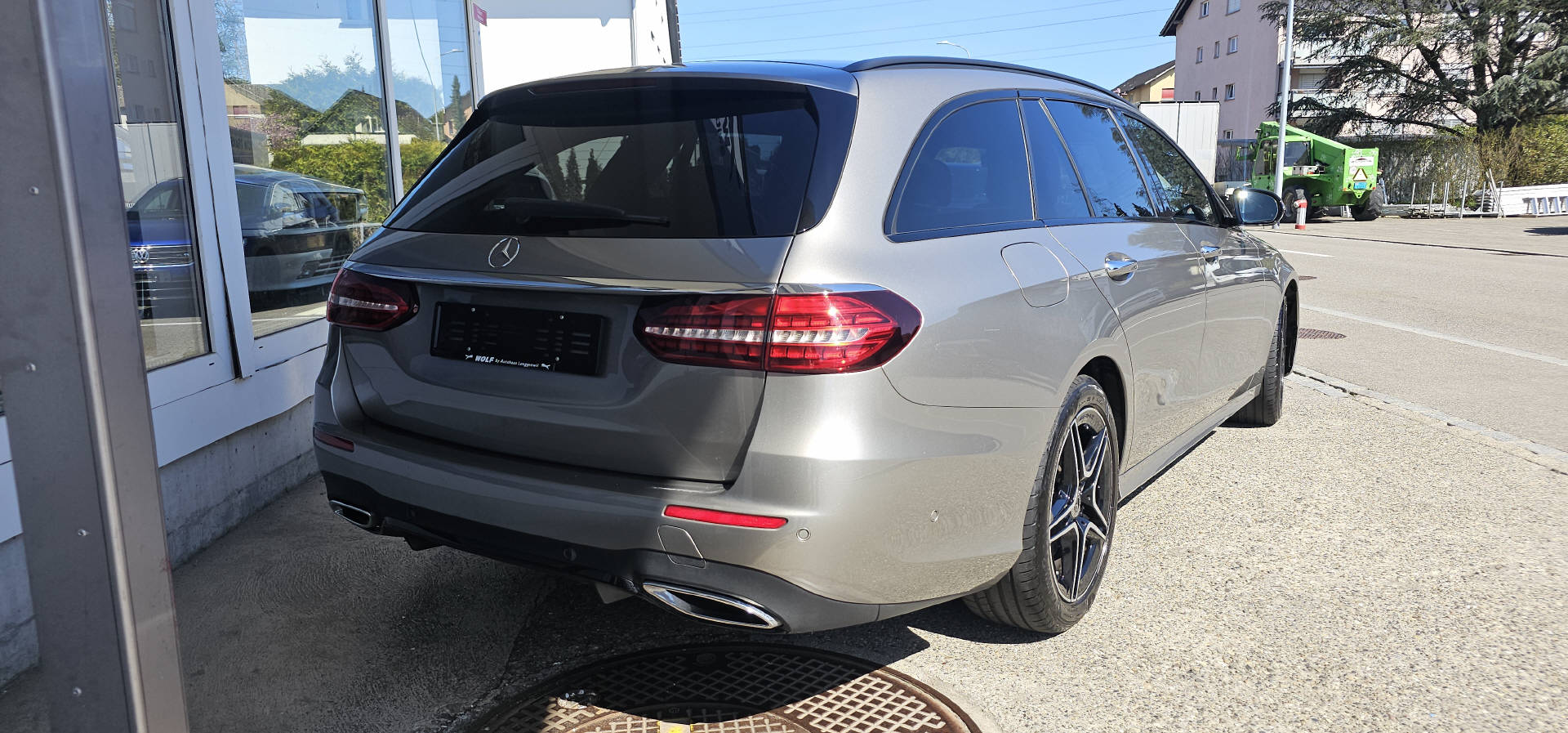MERCEDES-BENZ E 450 AMG Line 4matic Kombi-image-4