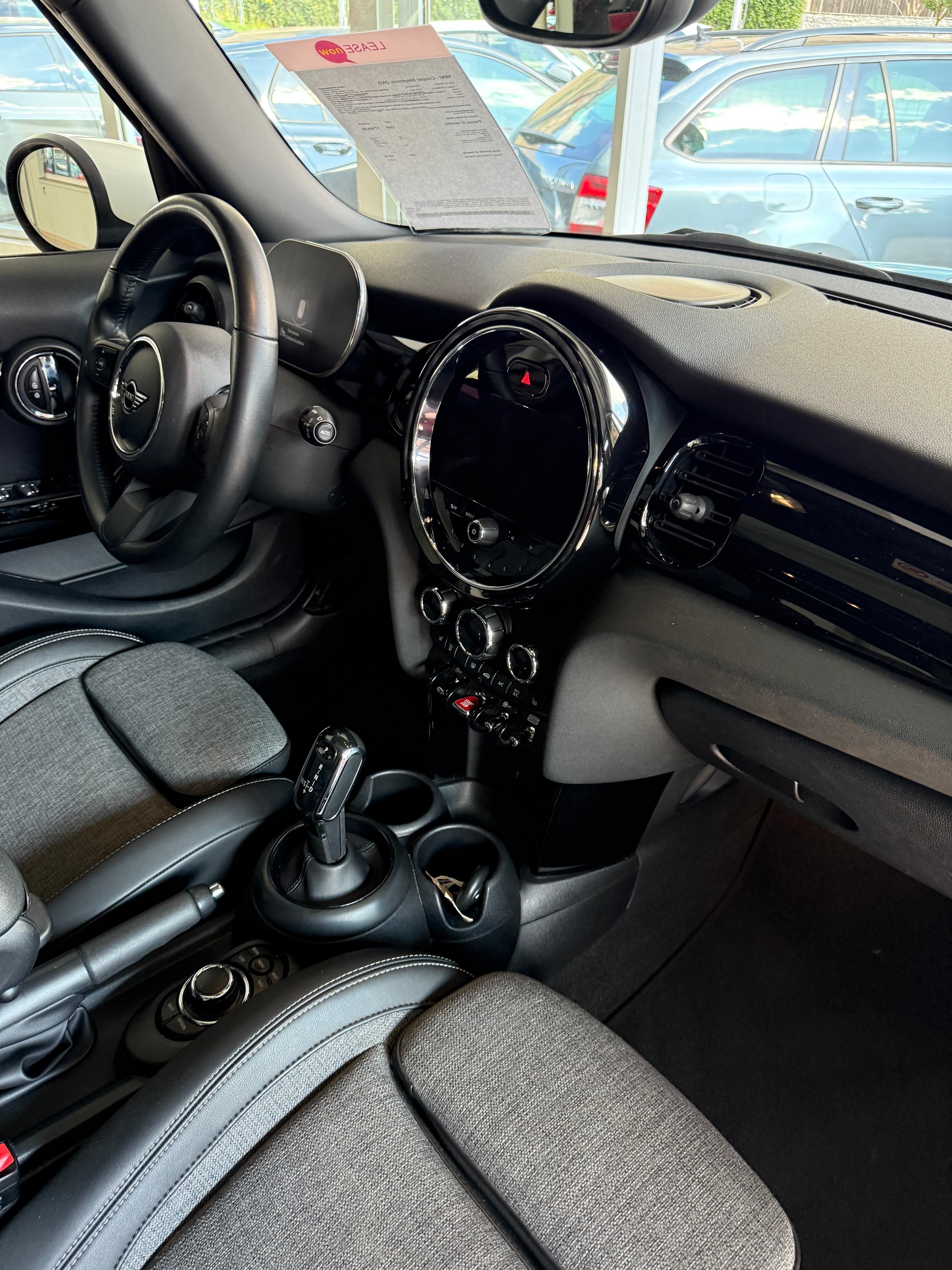 MINI Cooper Steptronic DKG-image-9