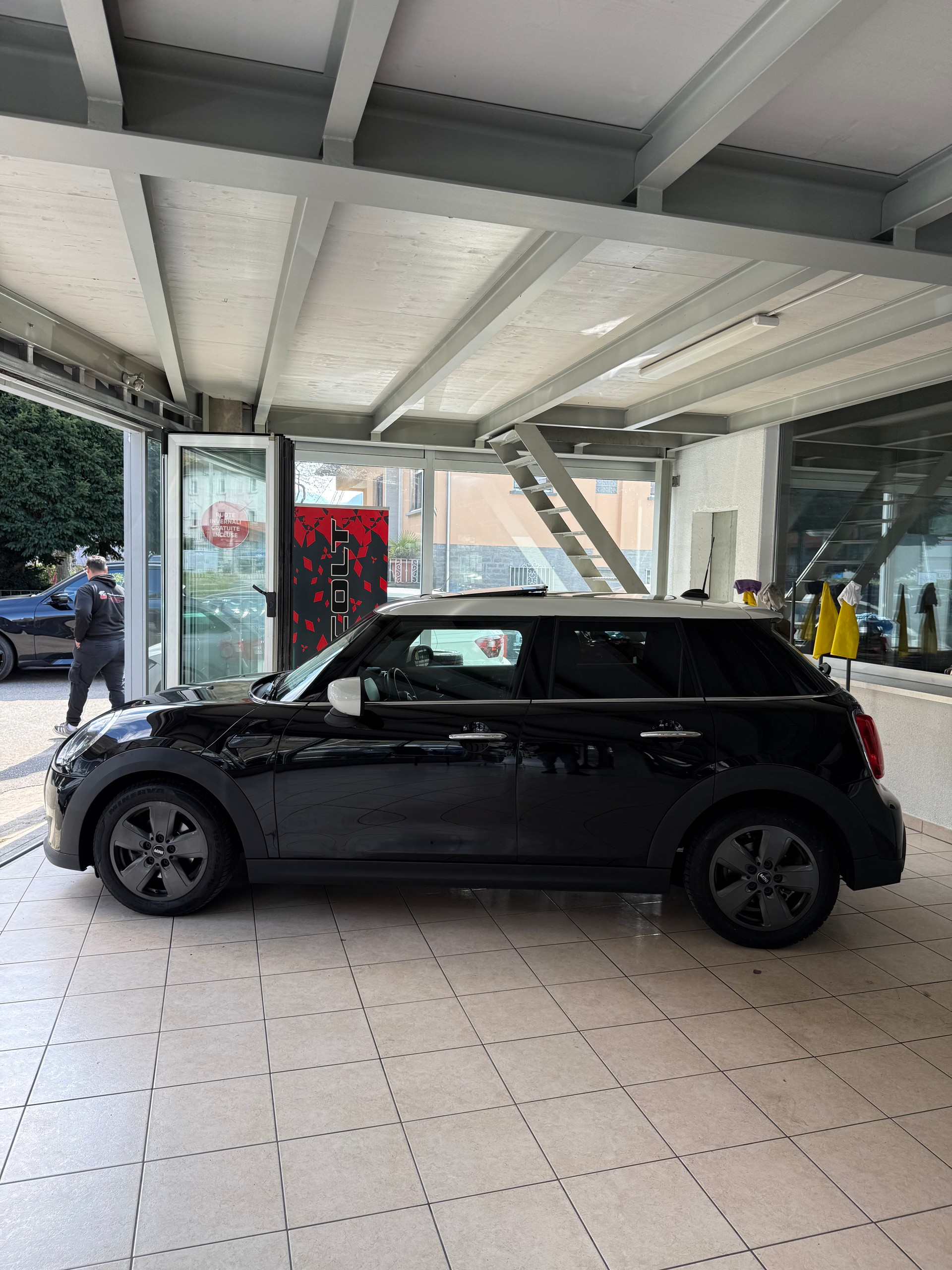 MINI Cooper Steptronic DKG-image-2