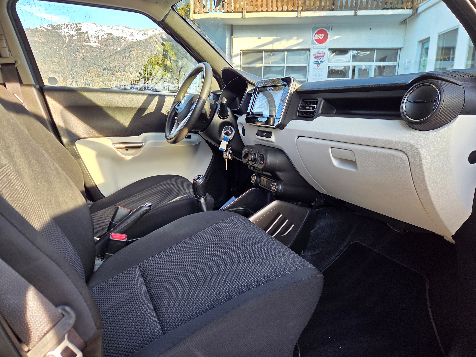 SUZUKI Ignis 1.2i Compact+ 4x4-image-6