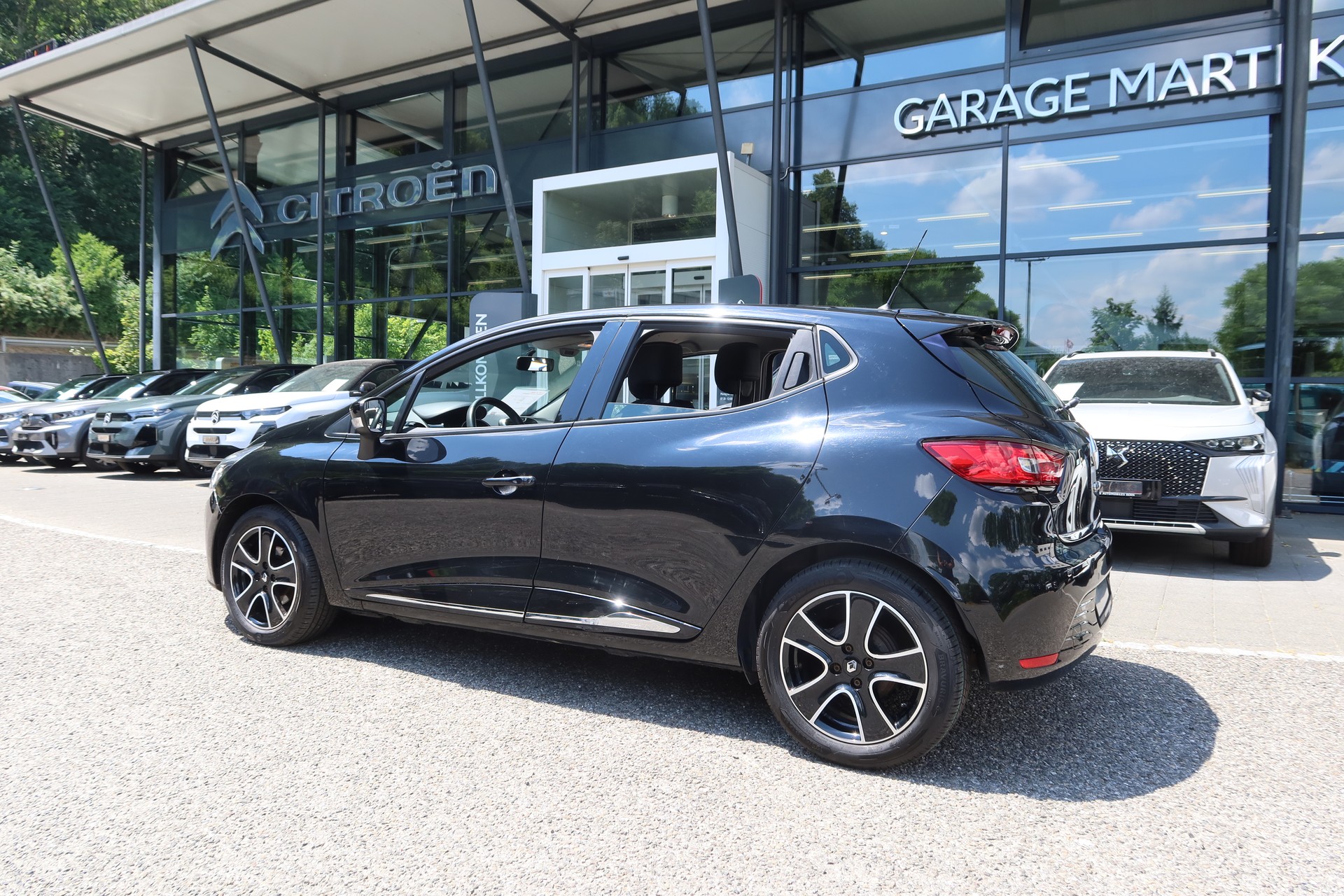 RENAULT Clio 0.9 Expression-image-3