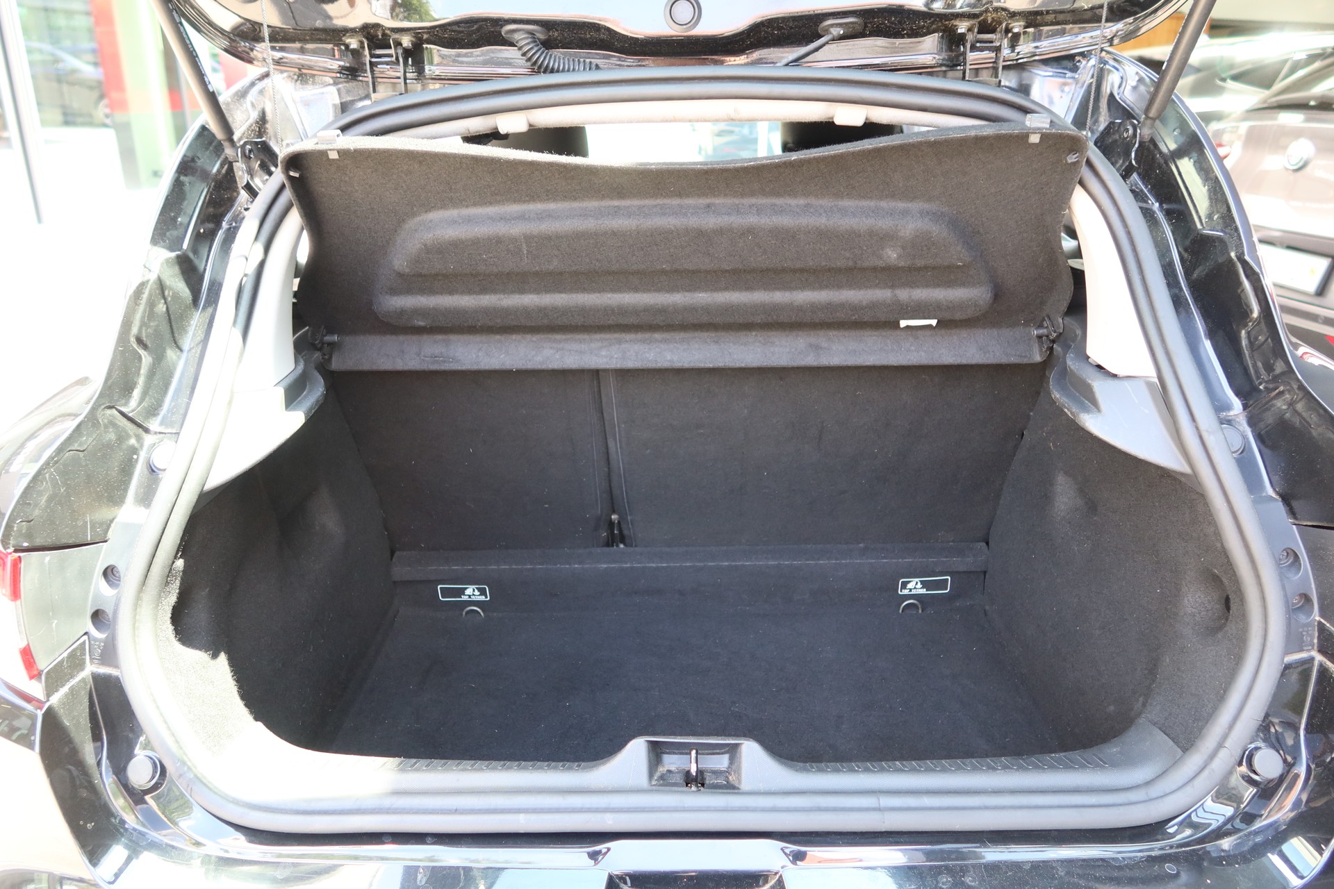 RENAULT Clio 0.9 Expression-image-13