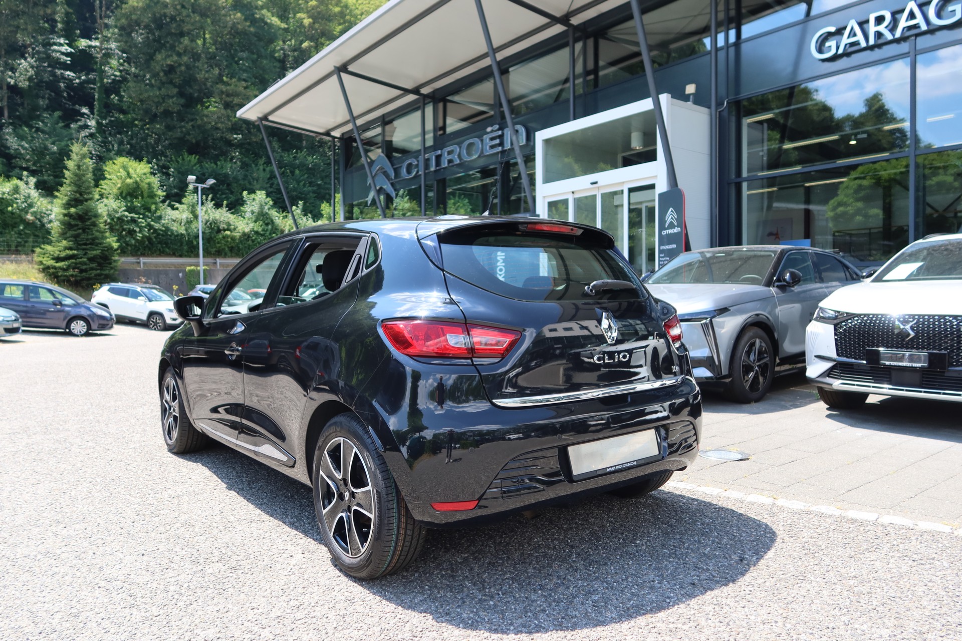 RENAULT Clio 0.9 Expression-image-4