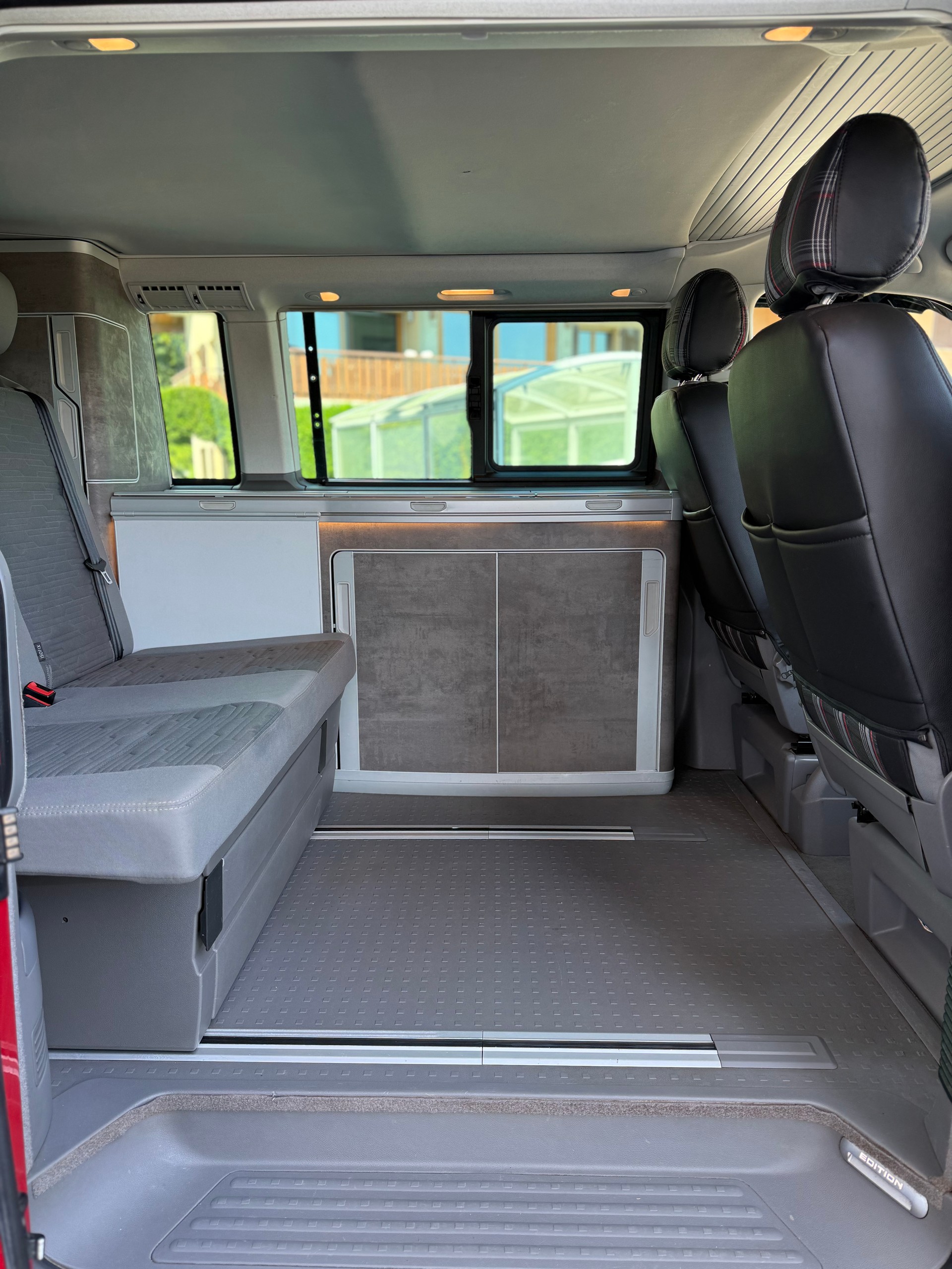 VW T6.1 California 2.0 Bi-TDI Ocean Liberty 4Motion DSG-image-21