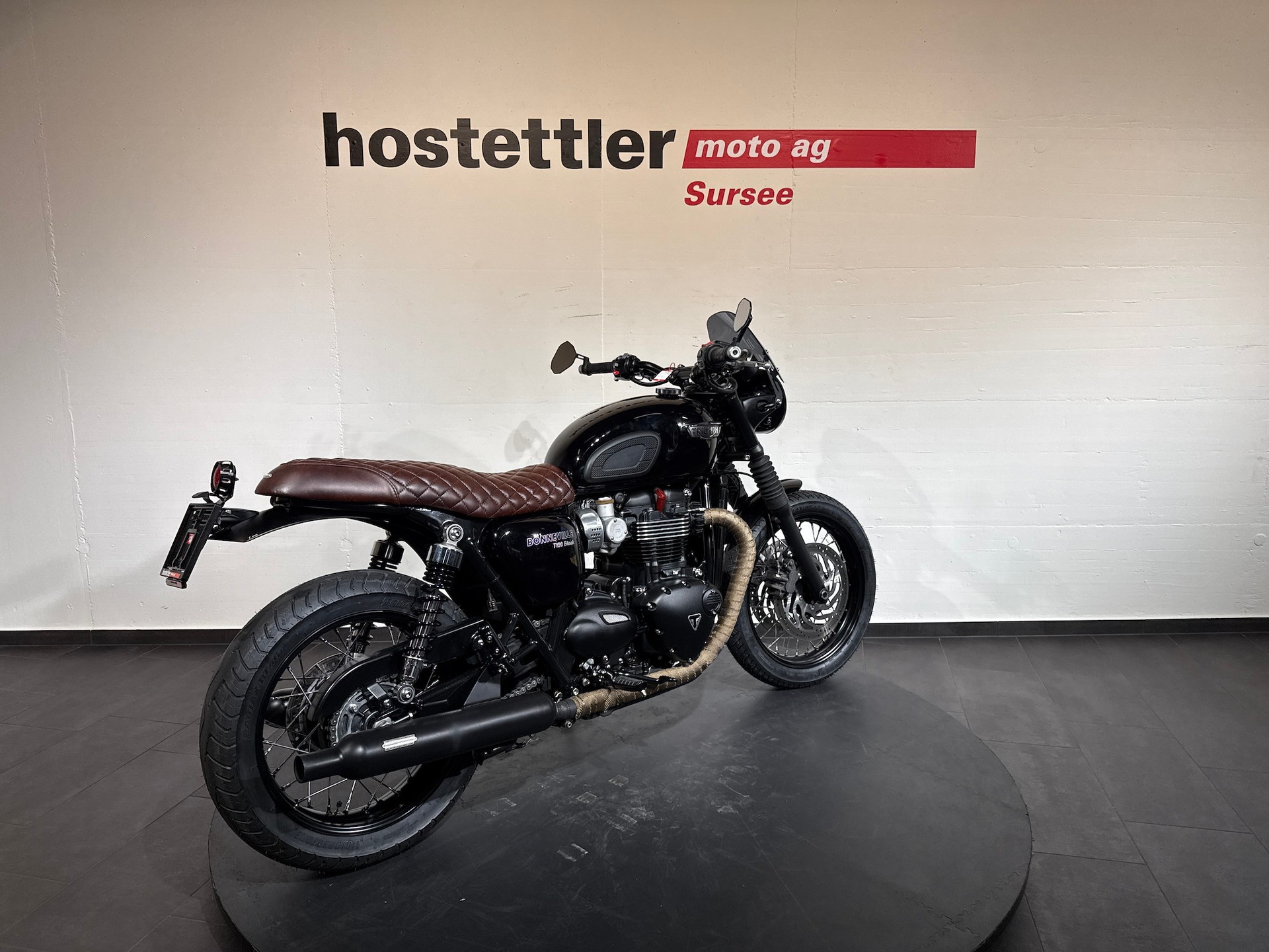 TRIUMPH Bonneville 1200i T120-showroom-element-2