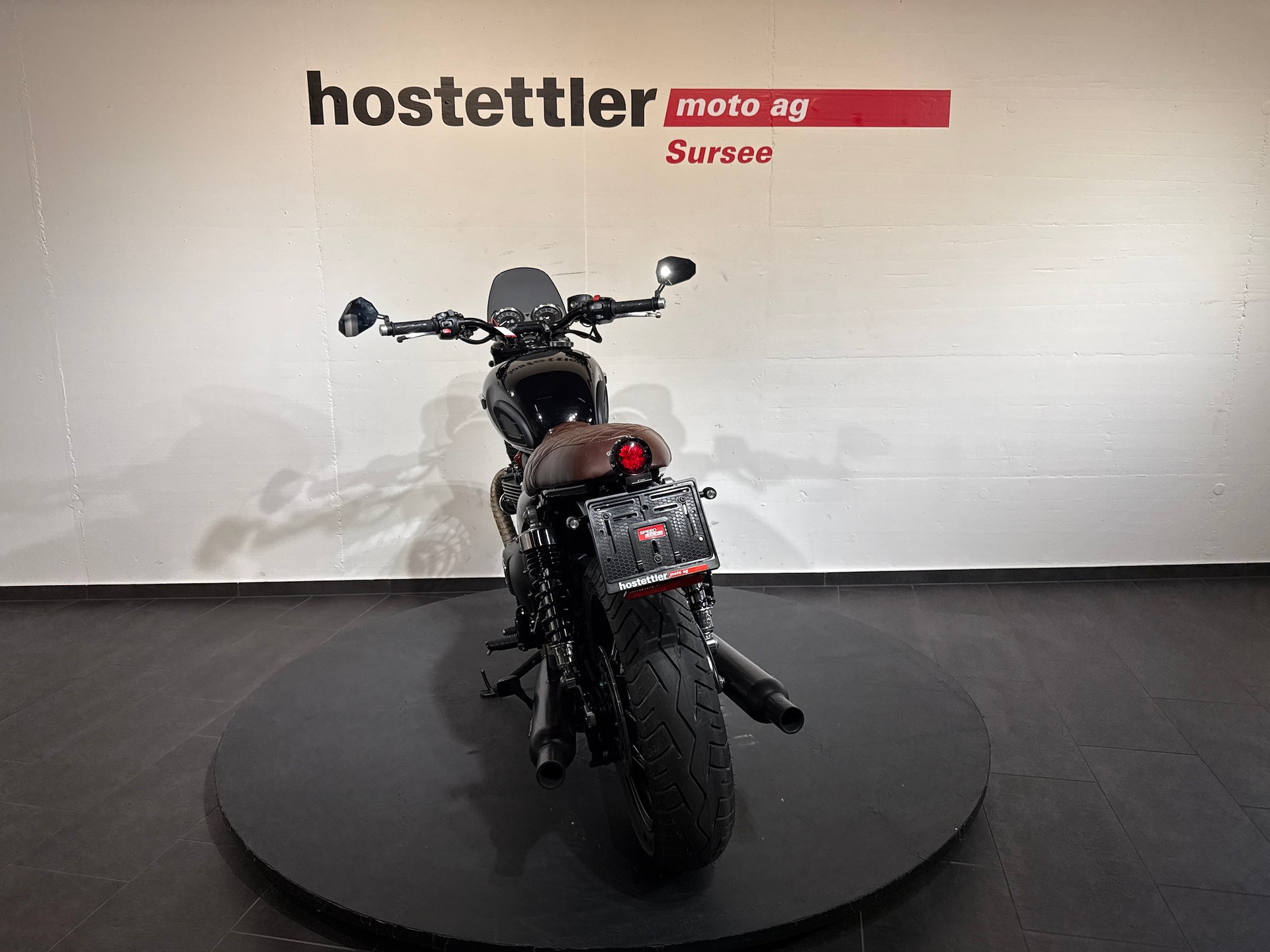 TRIUMPH Bonneville 1200i T120-showroom-element-3