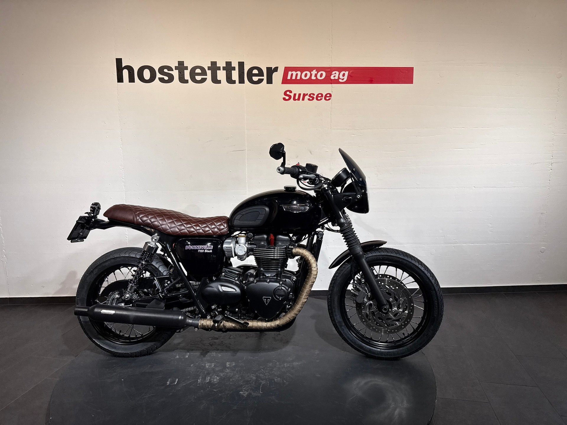 TRIUMPH Bonneville 1200i T120-showroom-element-1