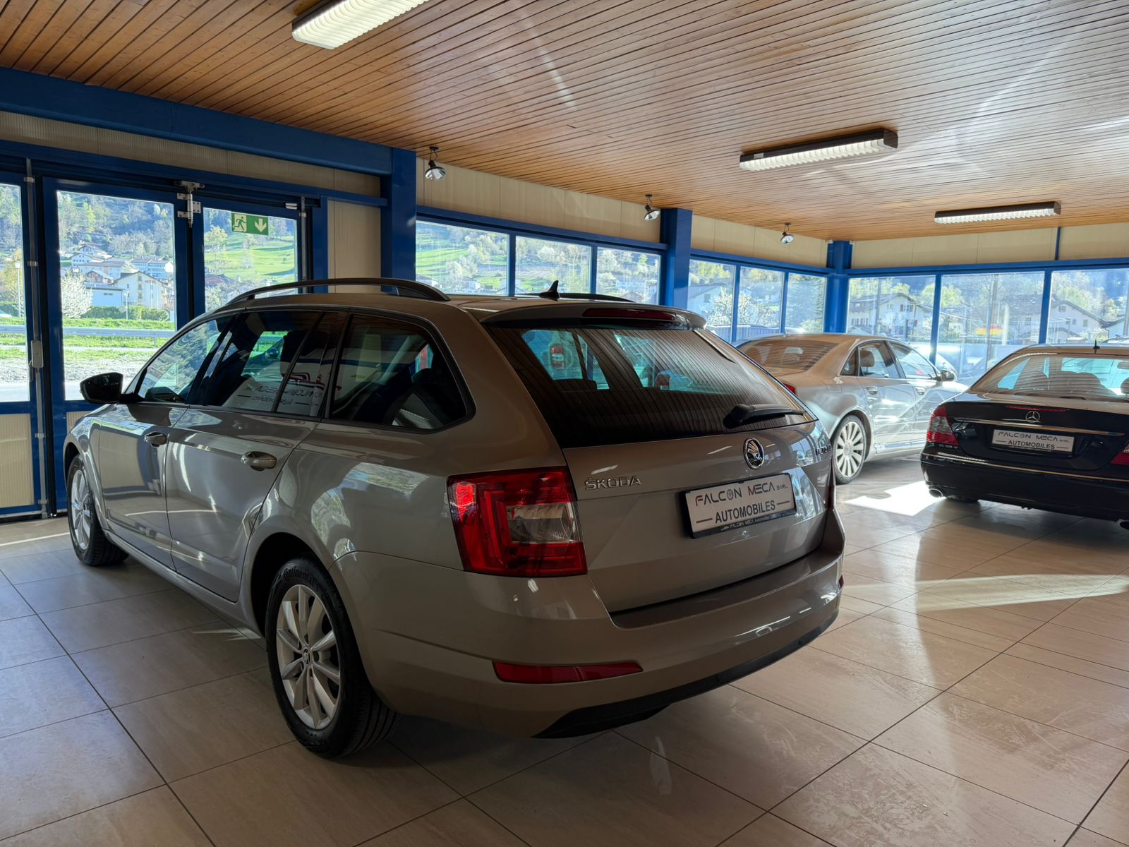 SKODA Octavia Combi 1.4 TSI Ambition DSG-image-7