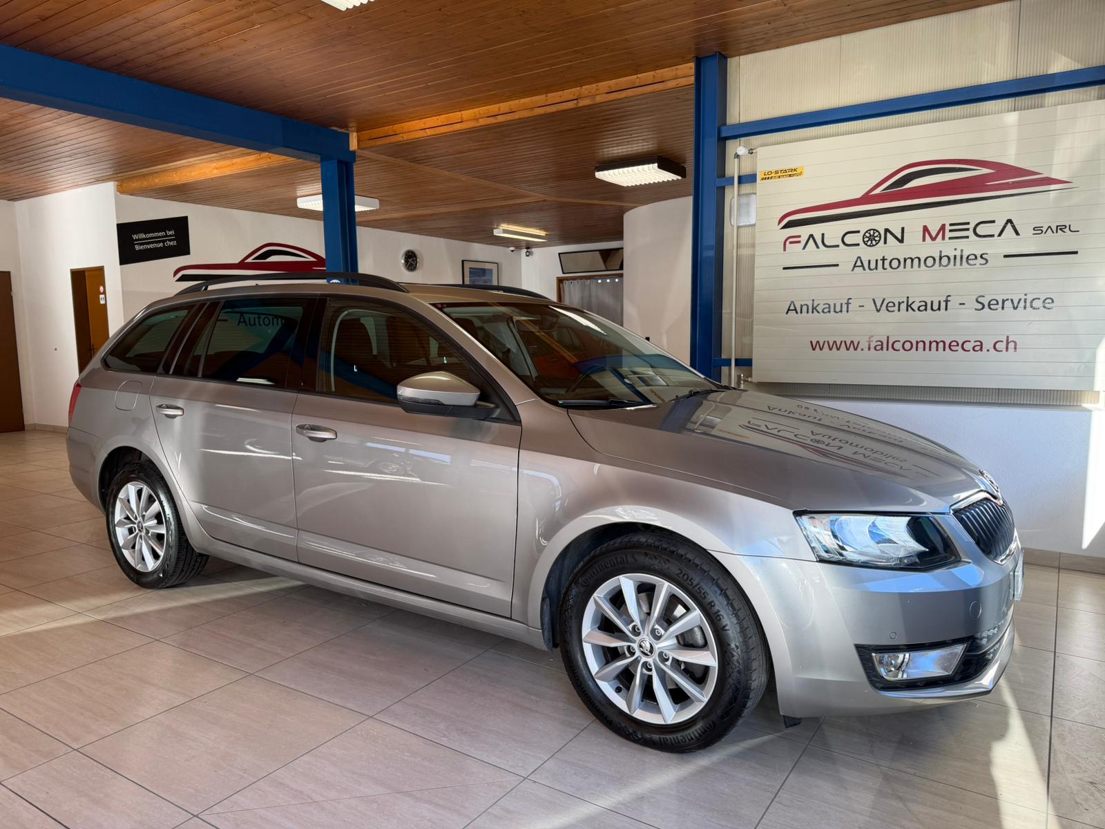 SKODA Octavia Combi 1.4 TSI Ambition DSG-image-0