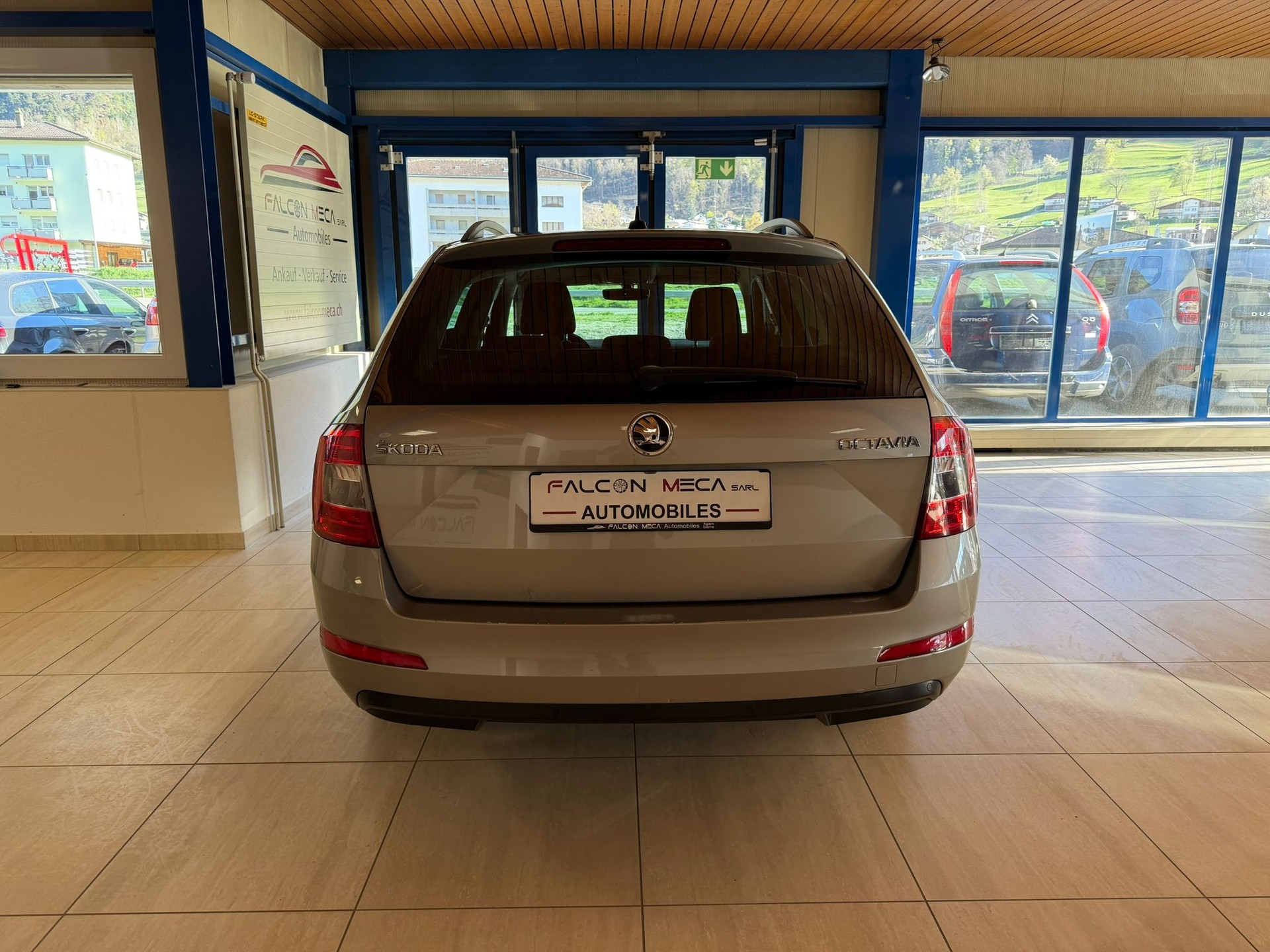 SKODA Octavia Combi 1.4 TSI Ambition DSG-image-8