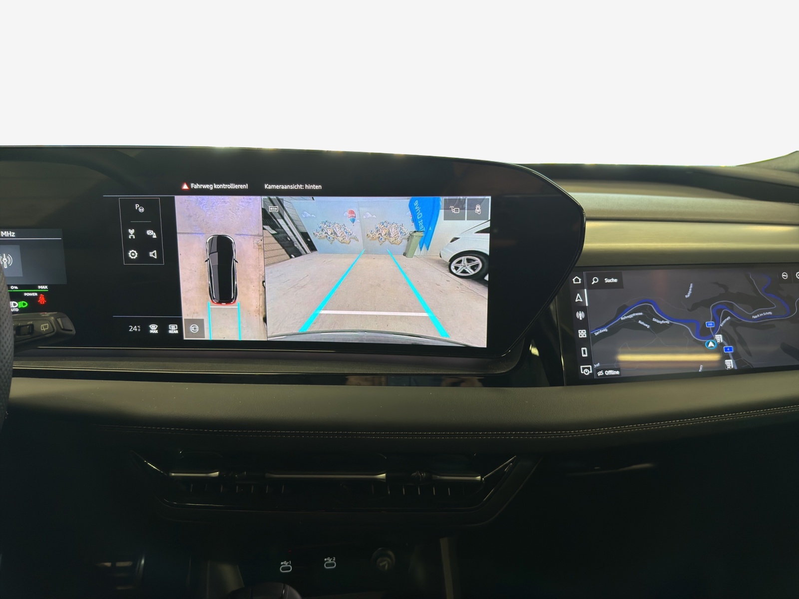 AUDI Q6 e-tron quattro-image-14