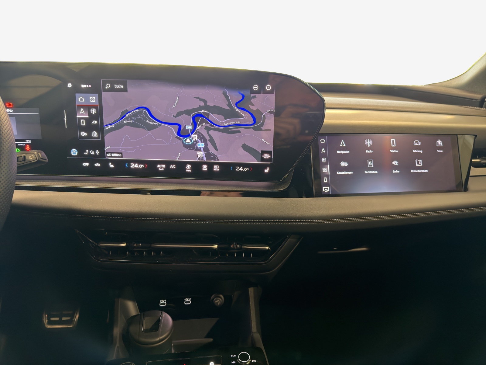 AUDI Q6 e-tron quattro-image-10