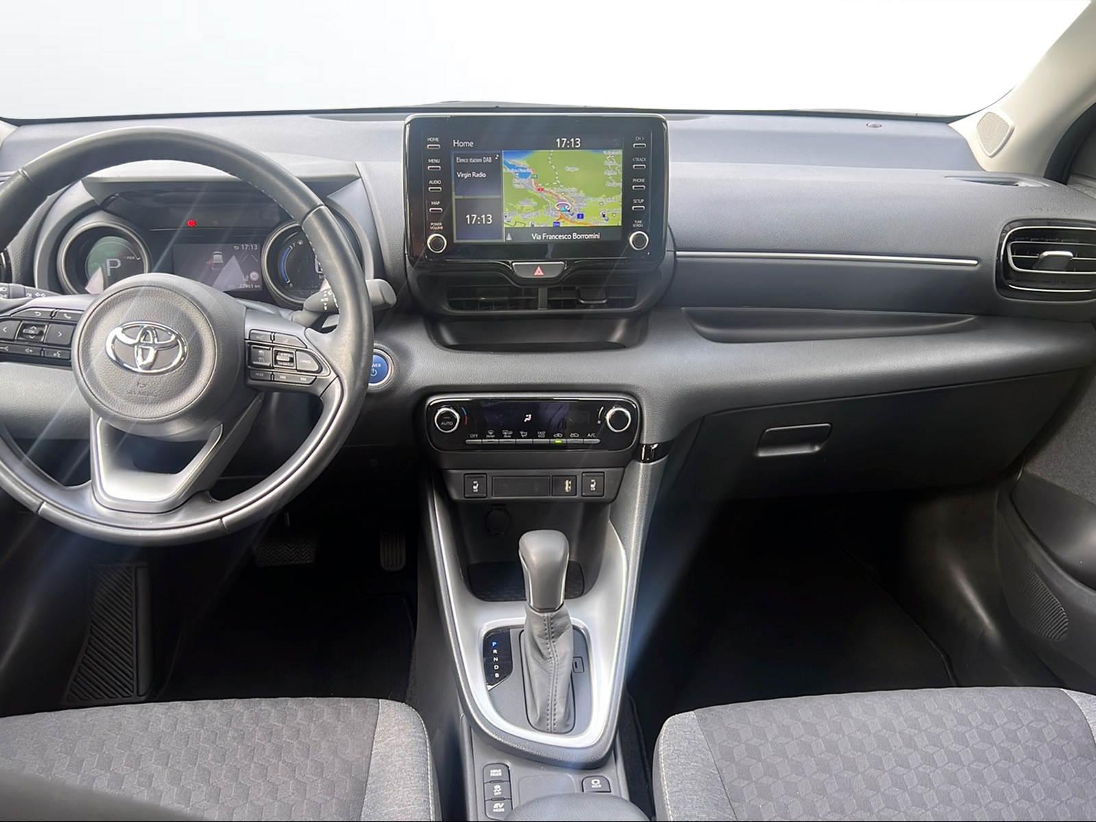 TOYOTA Yaris 1.5 VVT-i HSD Trend-image-9
