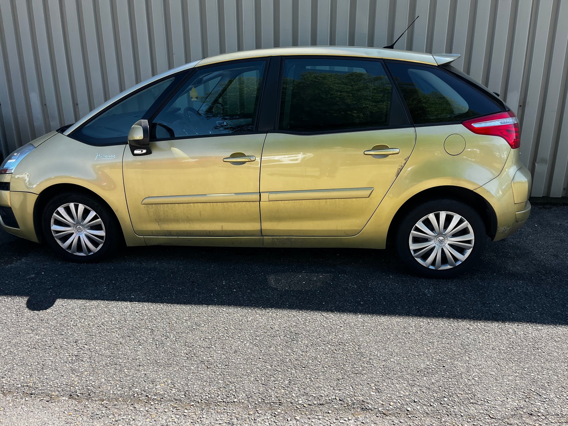 CITROEN C4 Picasso 1.6 HDI 16V X-image-1