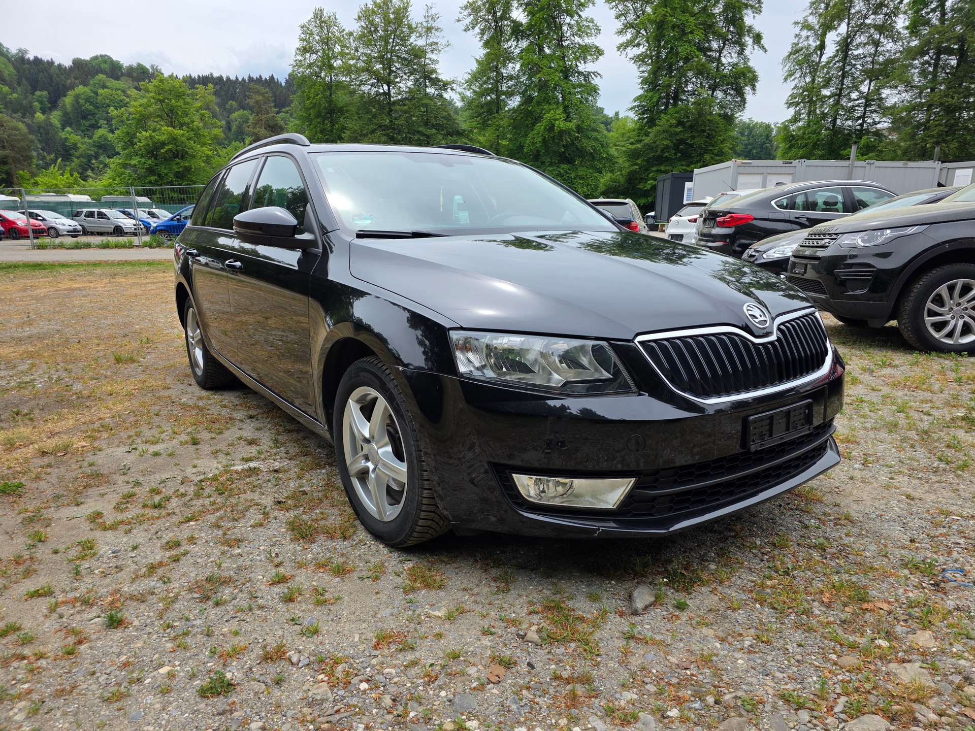 SKODA Octavia Combi 1.6 TDI Ambition 4x4-image-1