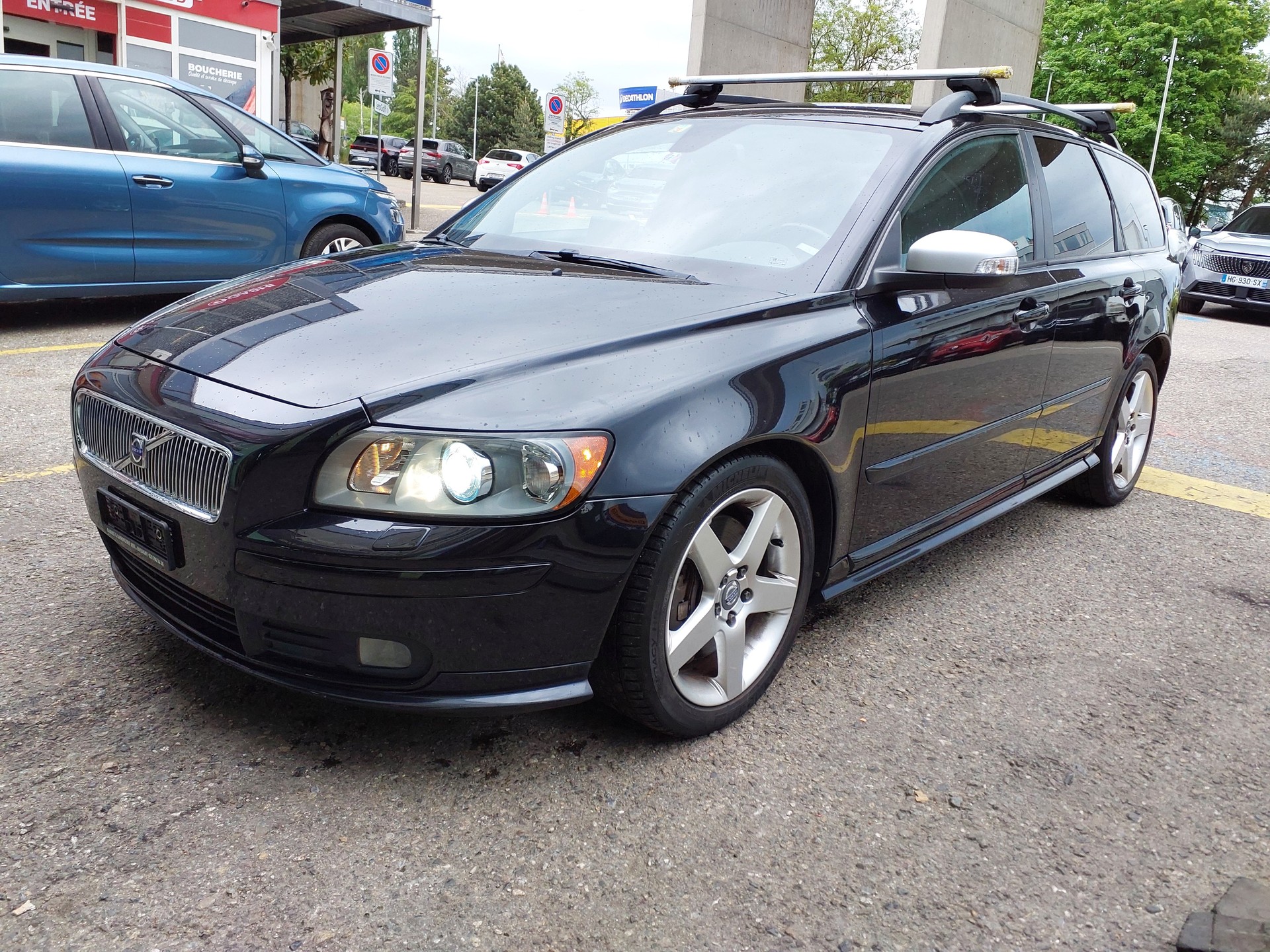 VOLVO V50 D5 Kinetic-image-0